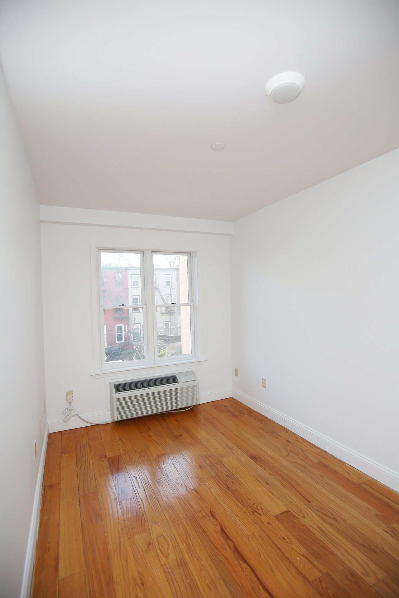 424 LAFAYETTE