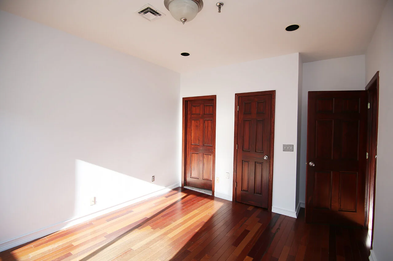 242_Kosciusko_Street_#4_image_025.JPG