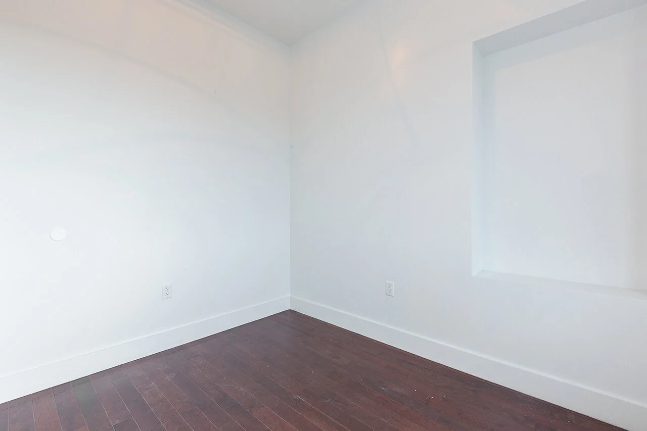 991_Willoughby_6D_Image_001.jpg