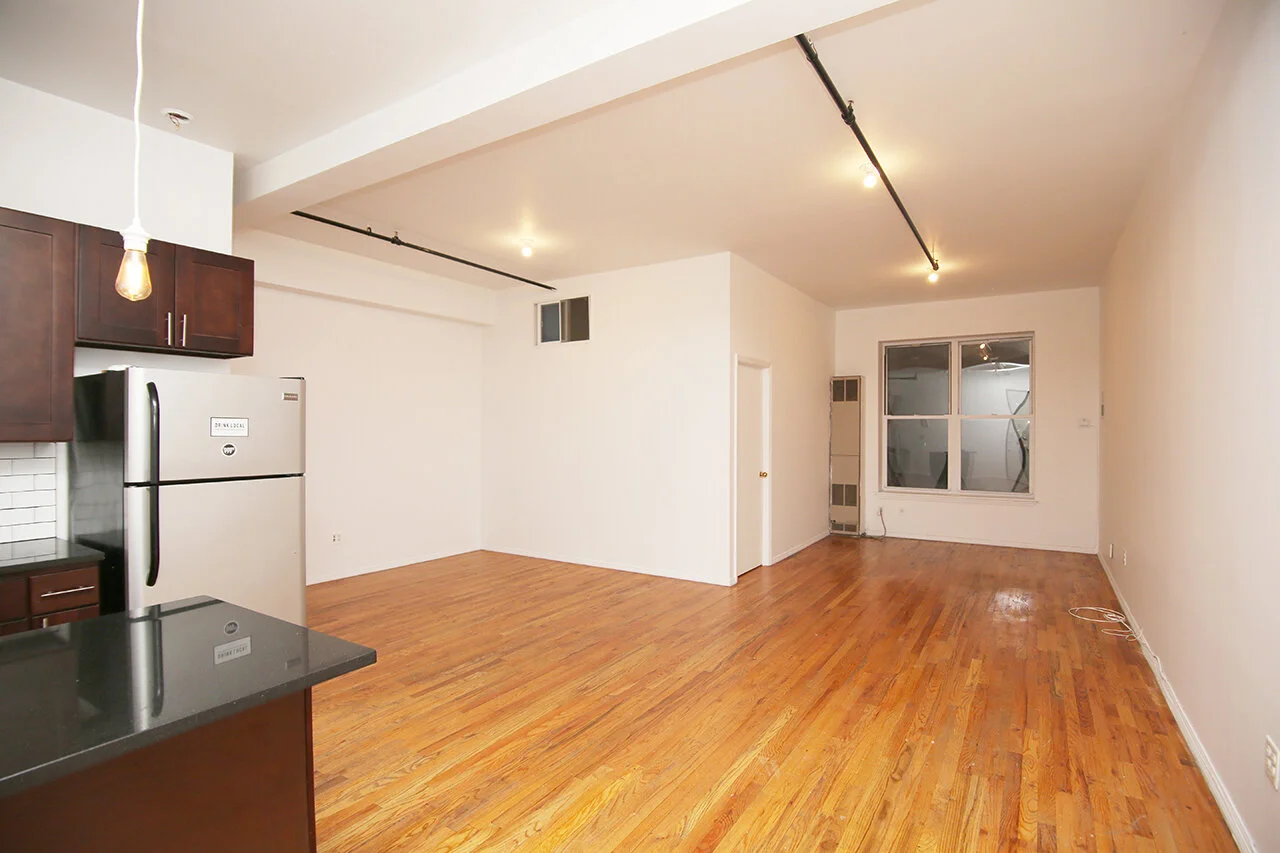 16 Manhattan Avenue 3B