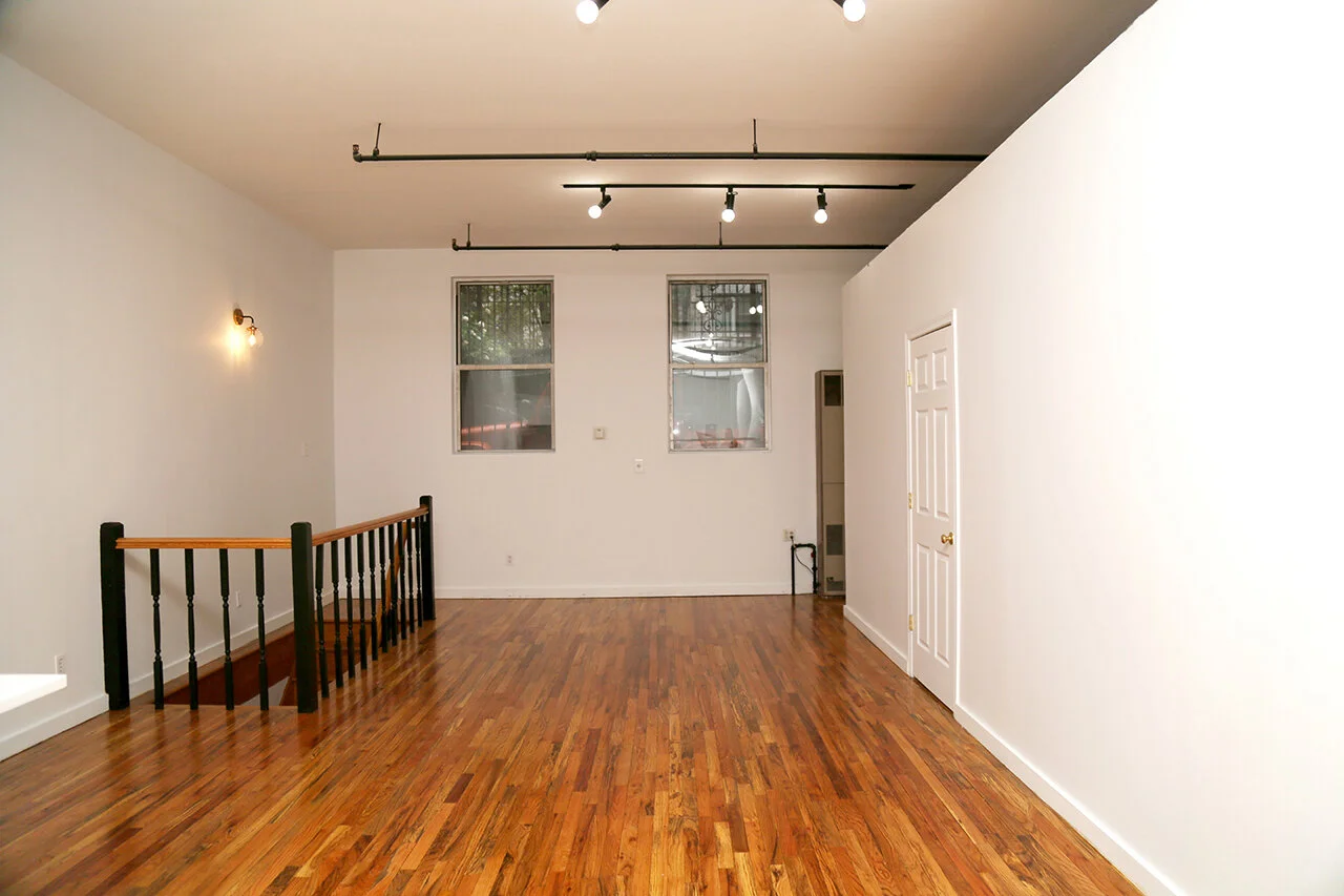 16 Manhattan Avenue 1H