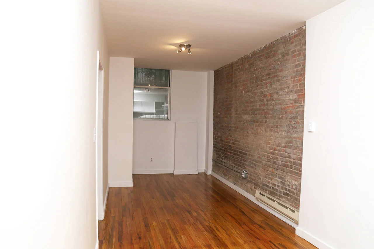 16 Manhattan Avenue 1H