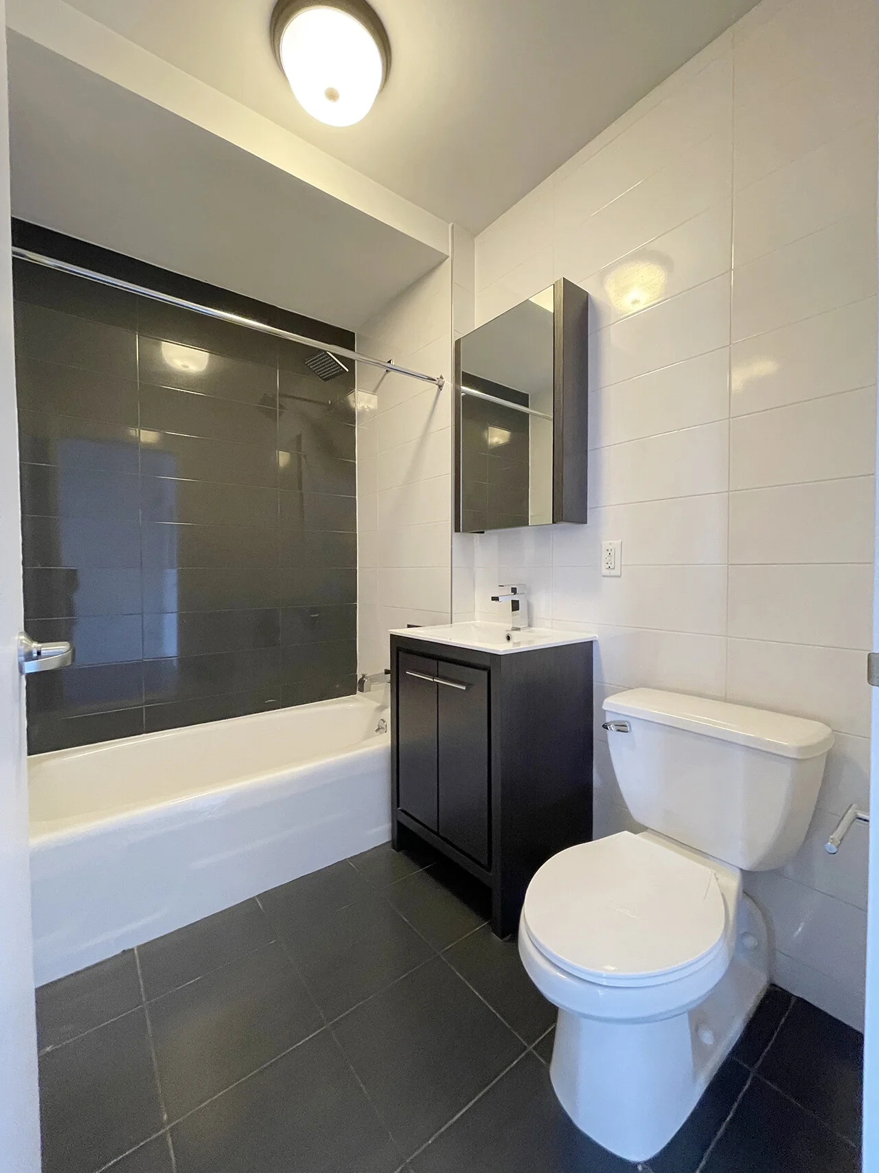 Available apartment 991 Willoughby Avenue | Bushwick