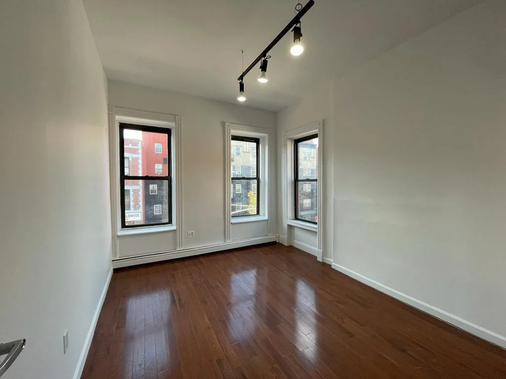 1225 Bedford Avenue Image