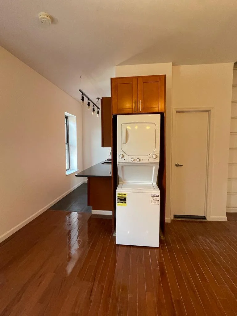 1225 Bedford Avenue Image
