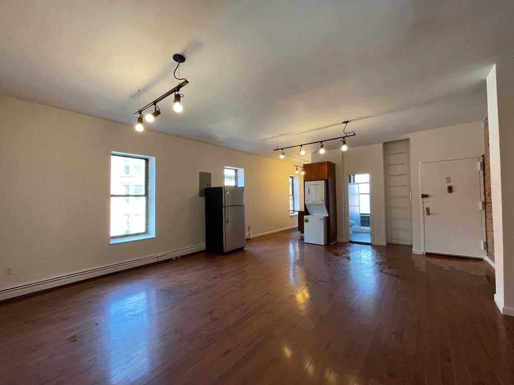 1225 Bedford Avenue Image