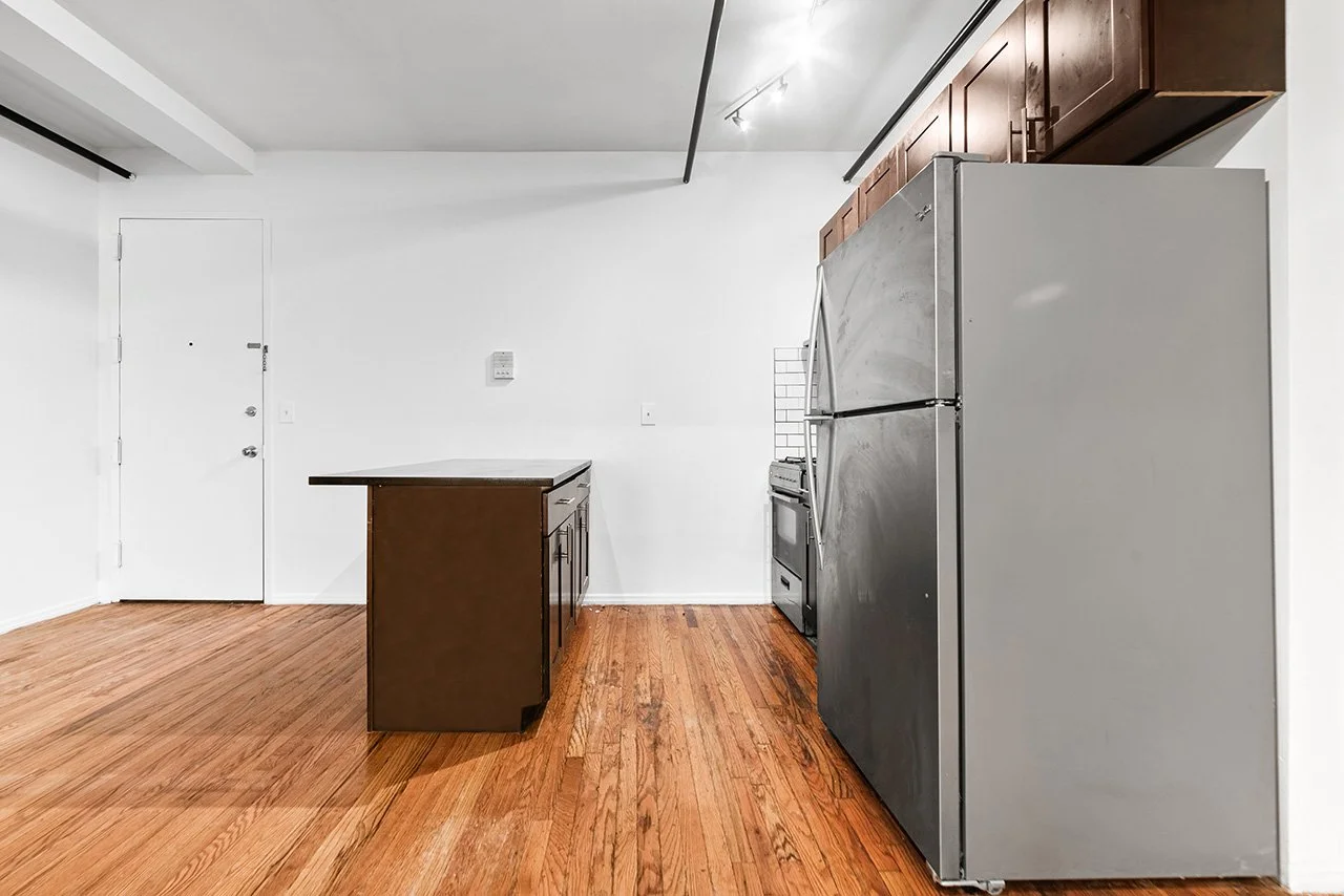7. Kitchen & Island.jpg