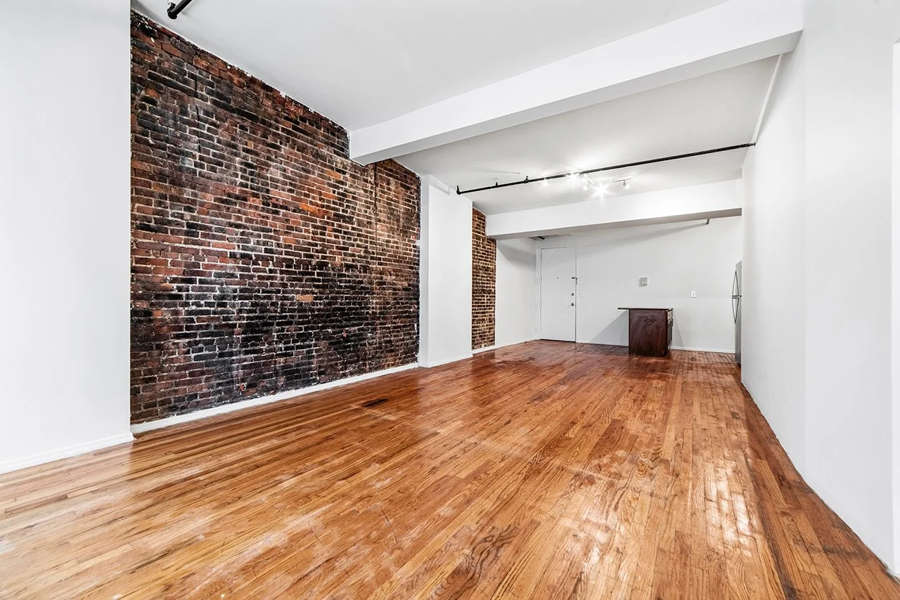 4. Living Room.jpg