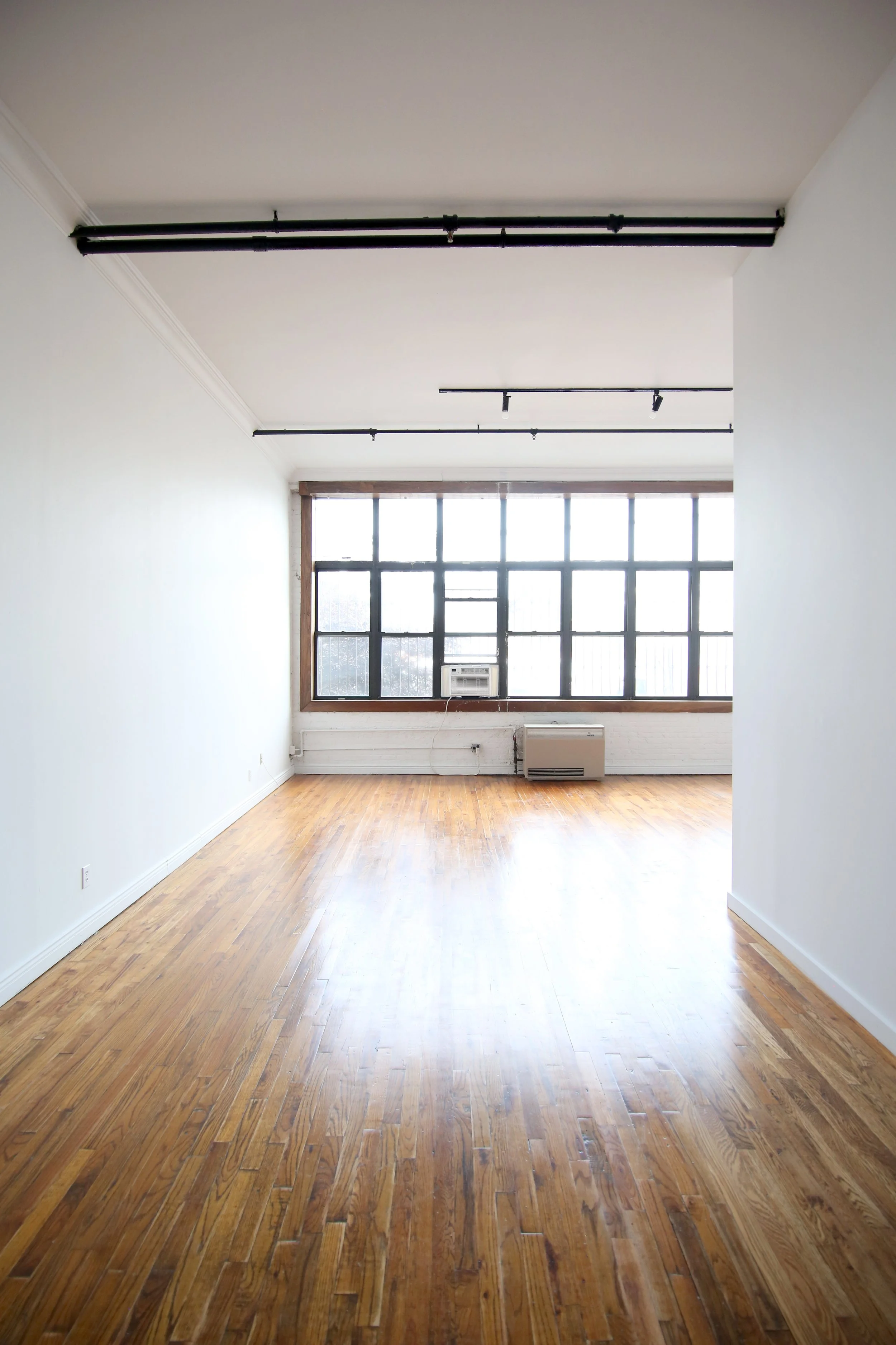 250_MOORE_#401-5.JPG