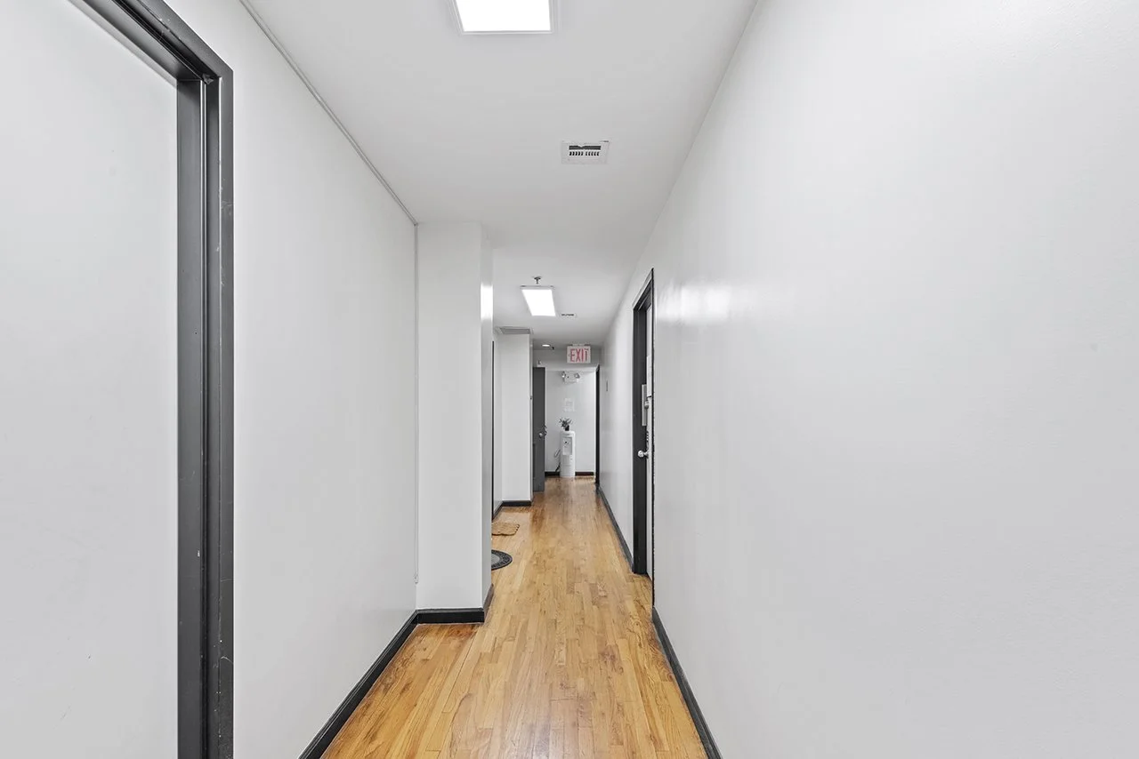 141 S 5th St_hallway.jpg