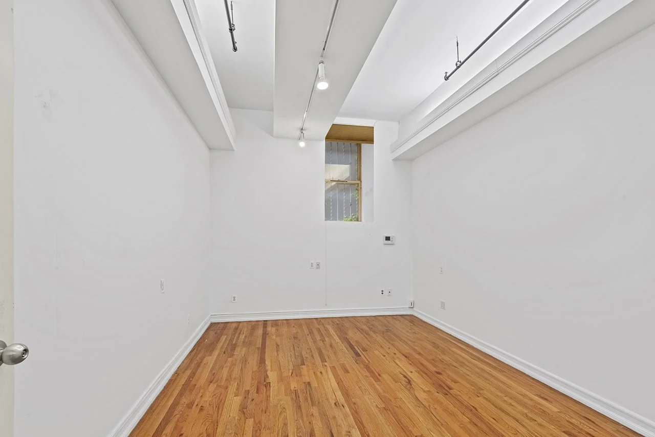 141 S 5th St_main_001.jpg