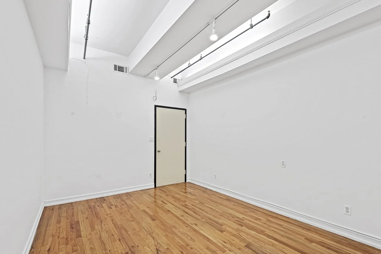 141 S 5th St_main_002.jpg