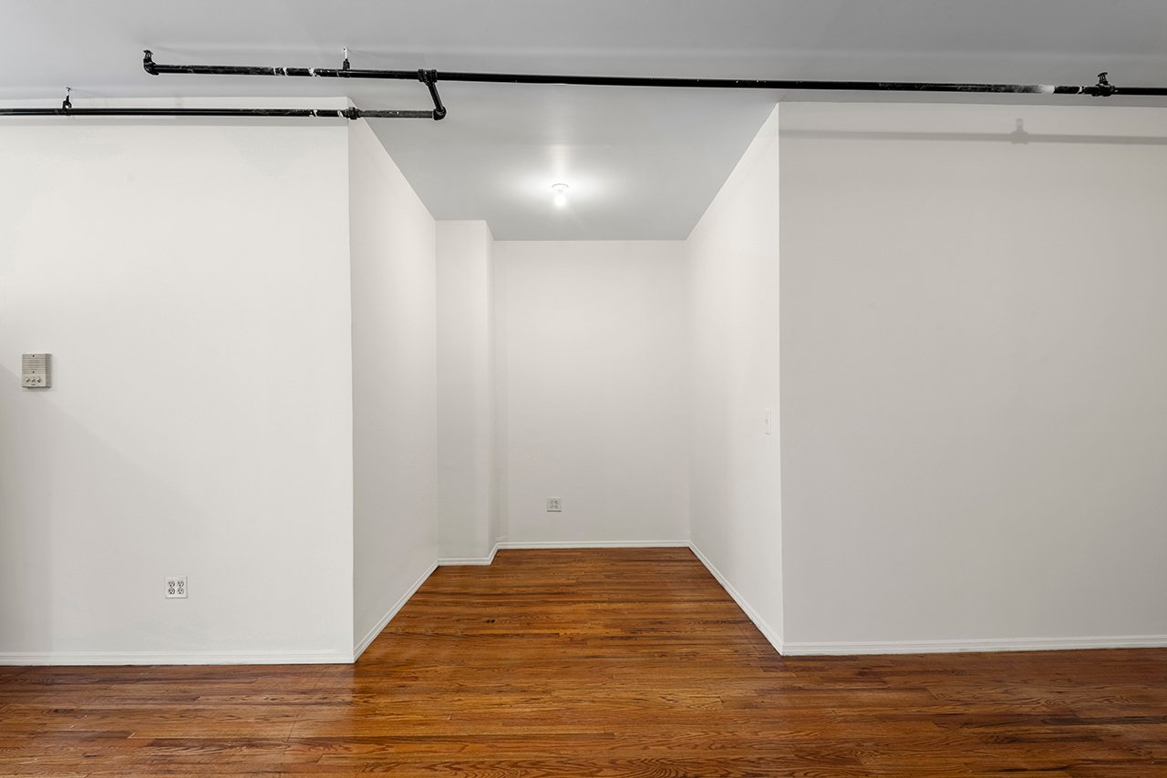 16 Manhattan Avenue_4C_image-002.jpg