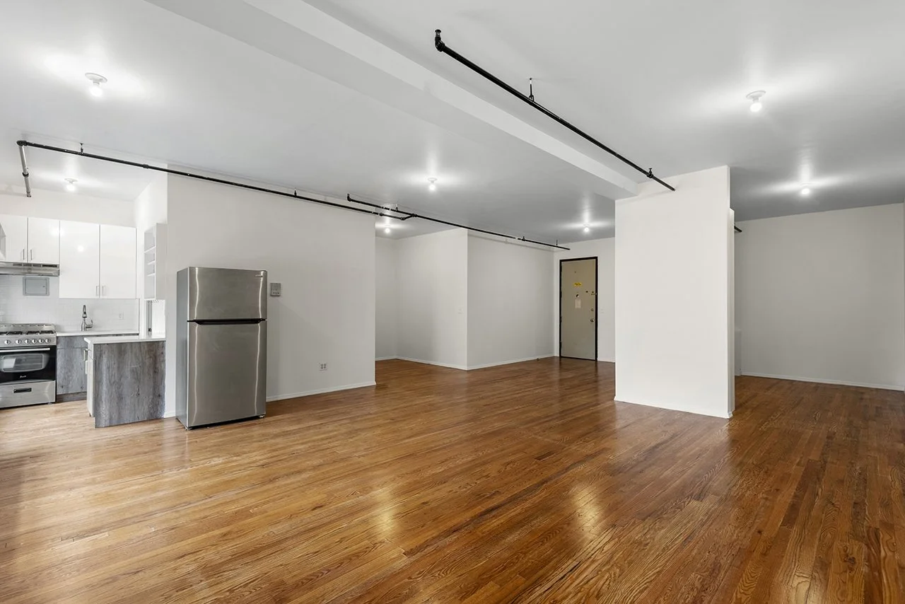 16 Manhattan Avenue_4C_image-005.jpg