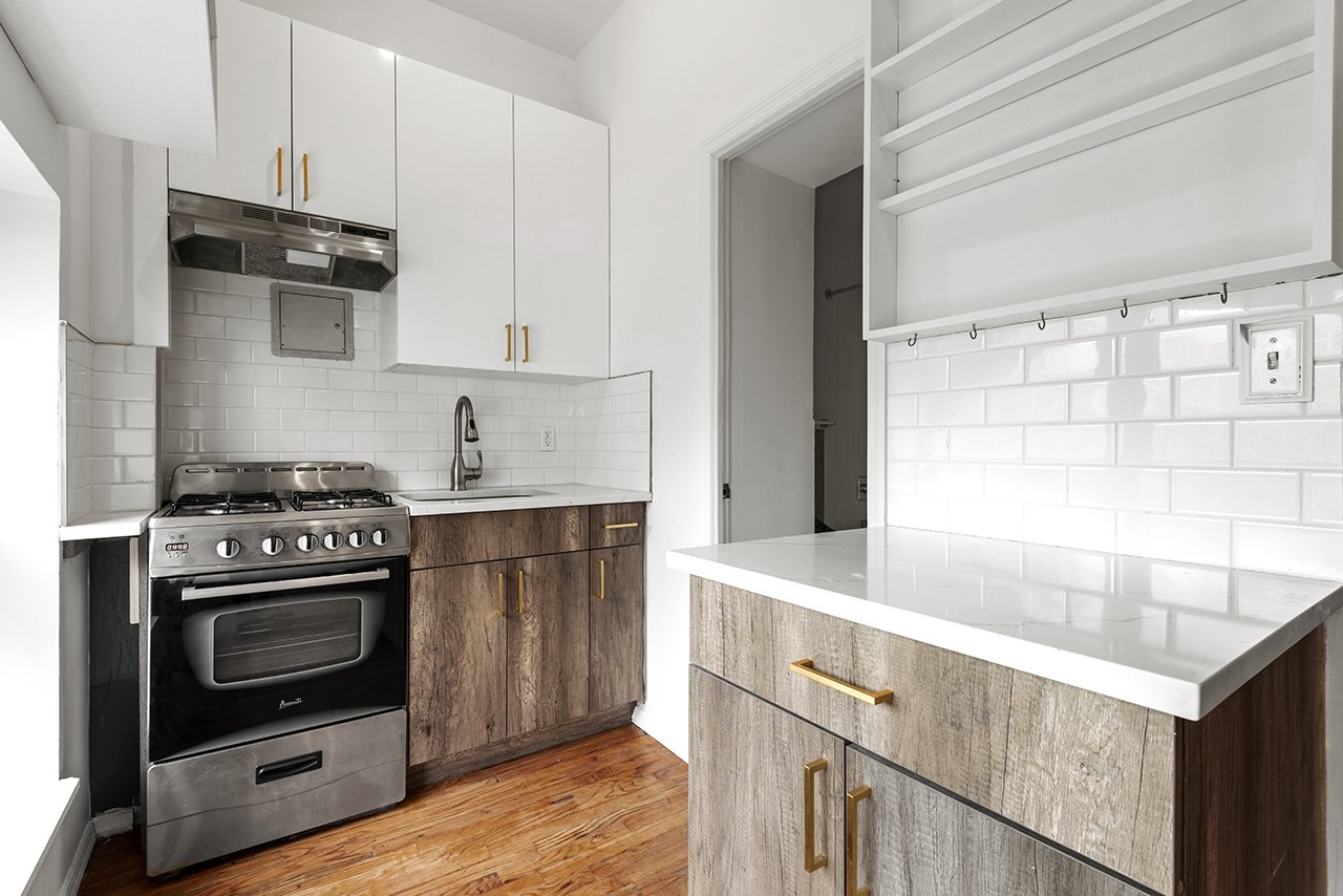 16 Manhattan Avenue_4C_image-011.jpg