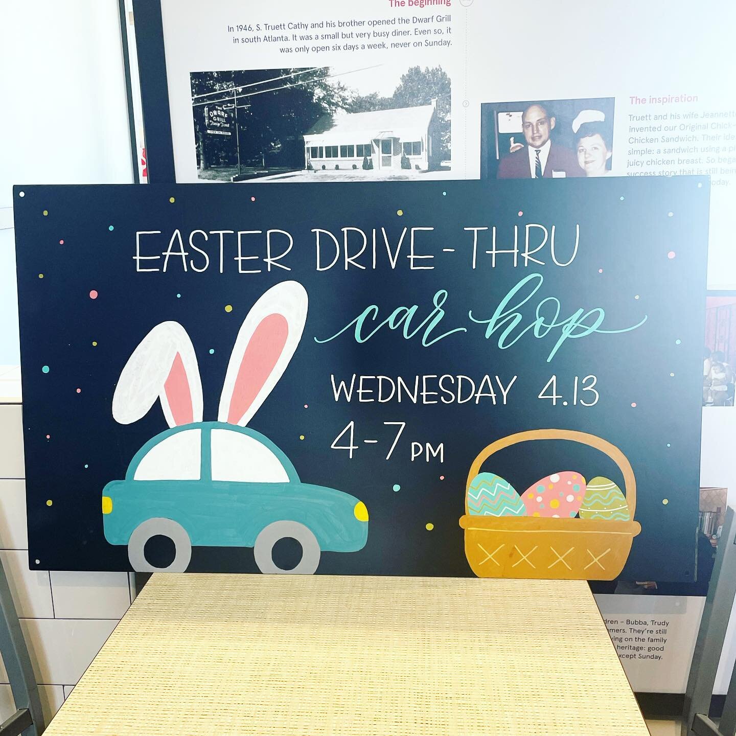 Lil' Easter chalkboard for @chickfila Morton Ranch 🐥 I can't believe Easter is just around the corner!

#lelelines #lettering #handlettering #handlettered #handwritten #chalkboard #chalkart #chalkartist #chalkboardart #chalkboardwall #houstonchalkbo