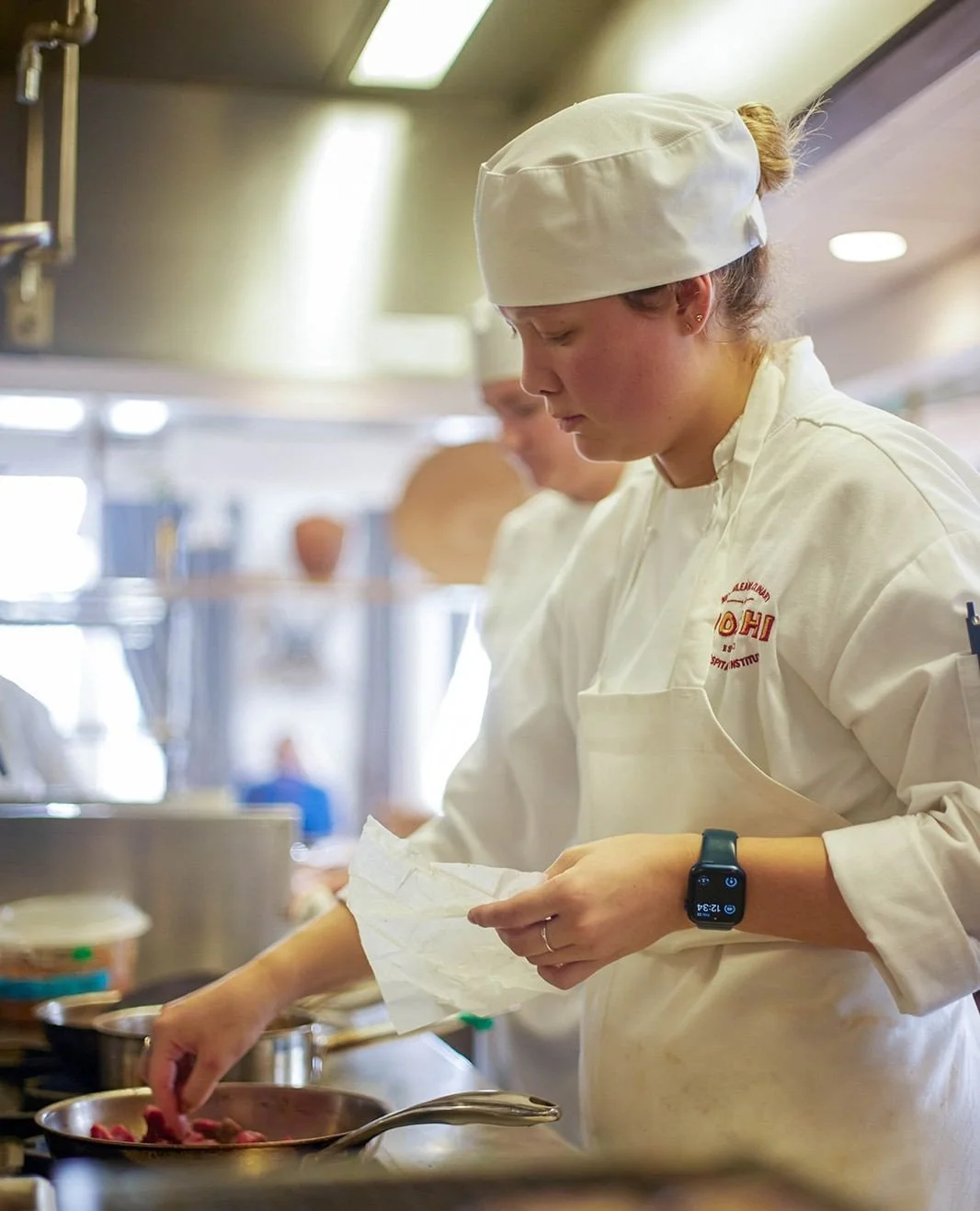 Lizzie Algero traded business classes for chef&rsquo;s coats, making a bold move toward her culinary dreams.⁠
⁠
After earning her business degree, she wanted a fast, hands-on path to professional training and found it at NOCHI. Now she&rsquo;s honing