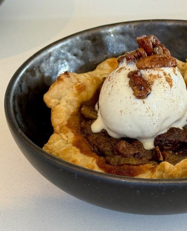 The flames are officially ready. After a week of recipe testing, Embers, our next student-run pop-up, is almost here and reservations are now open!⁠
⁠
For four weeks only, experience a menu that captures the warmth, smoke, and seasonality of stick se