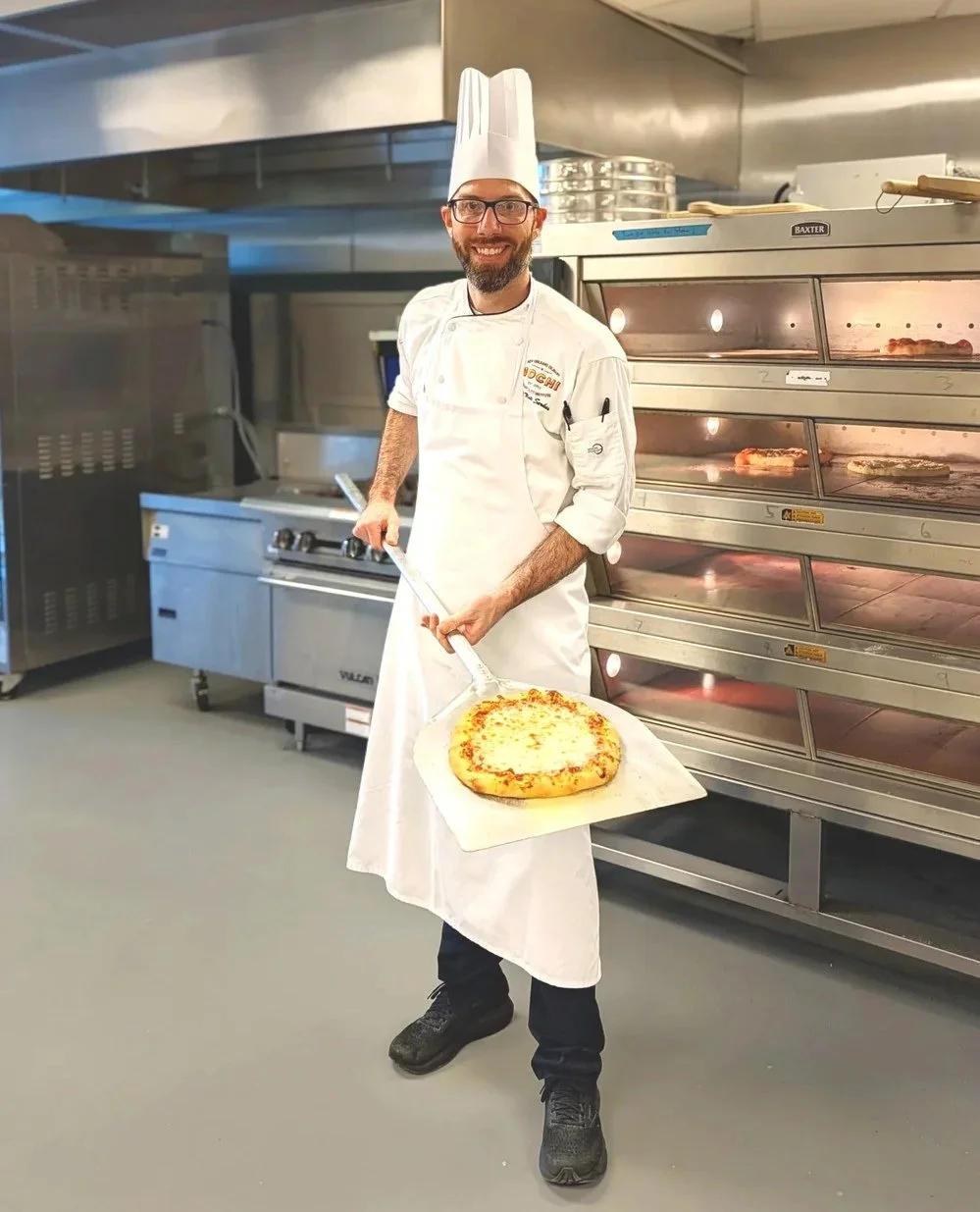 Thinking about culinary school? ⁠
⁠
Join us at NOCHI on Thursday, March 26 from 4&ndash;6 PM for an Open House + Make-Your-Own Pizza Party! Step into our teaching kitchens to meet our chef instructors and get a *literal* taste of our six-month certif