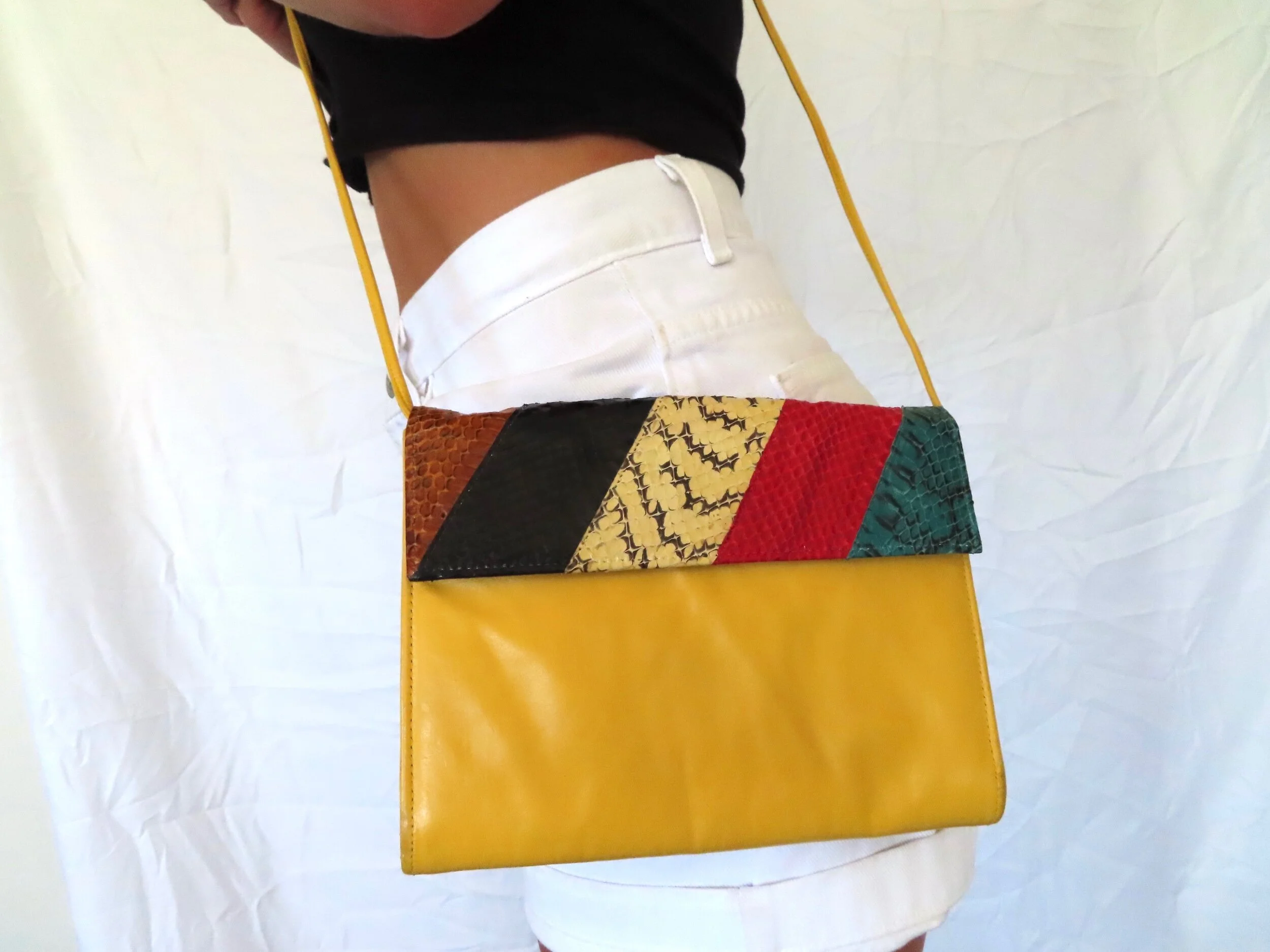 D25932A8-DFB8-4B37-B059-87FFE5EF443D