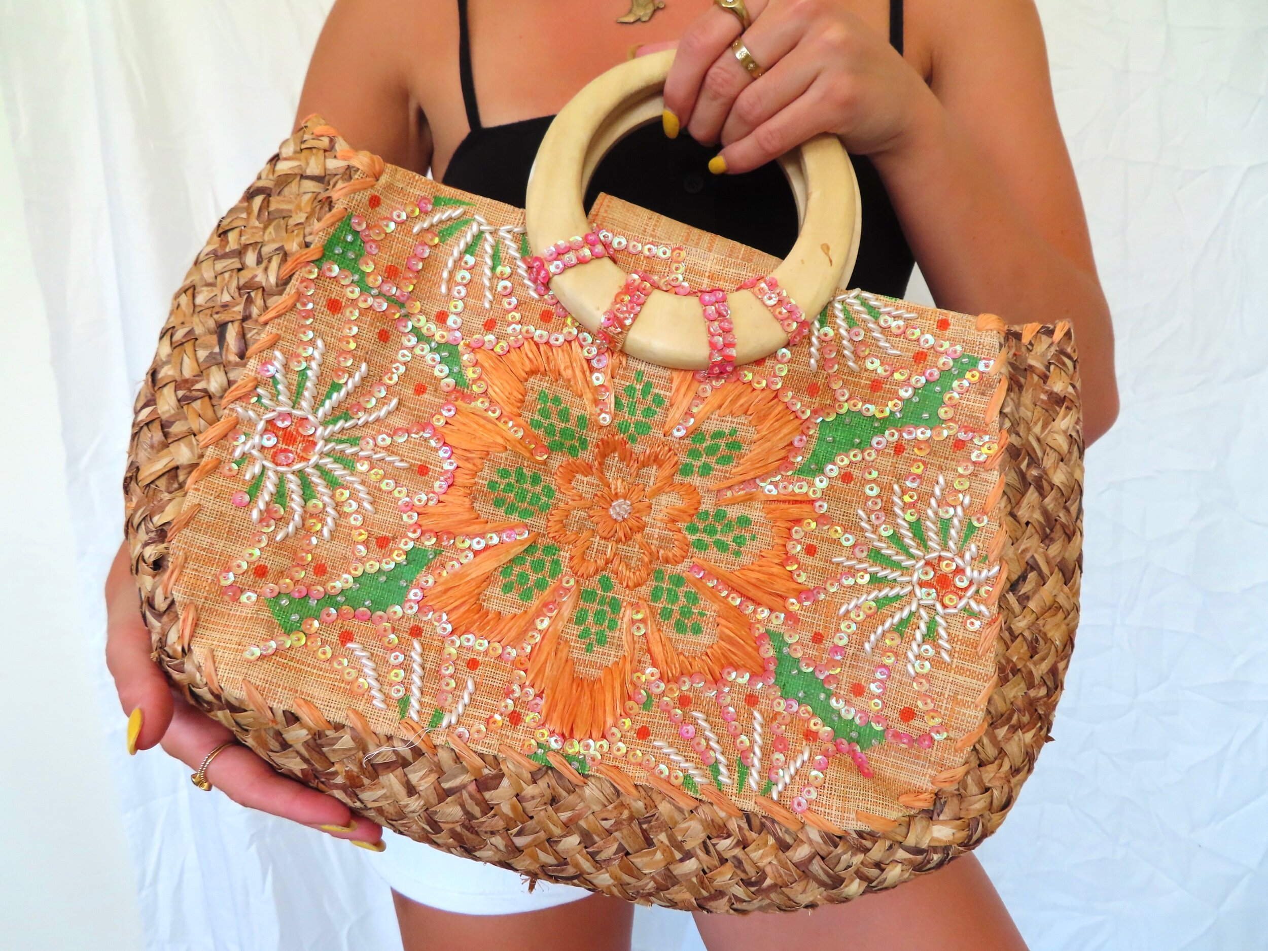 7C94CE16-706A-4FA8-AA85-9656501B6BBB