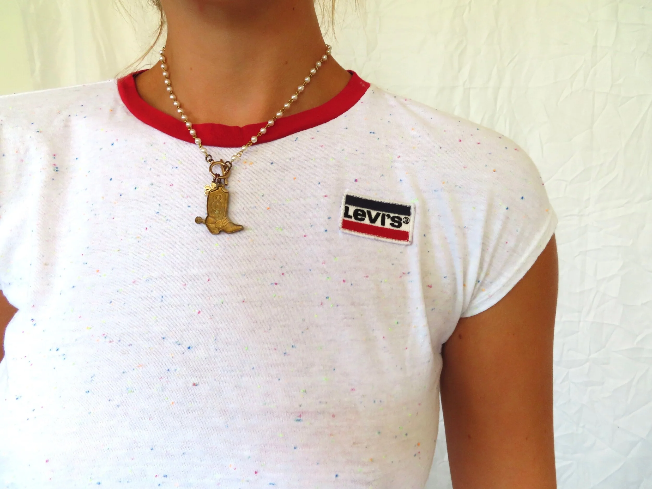 8C04E4B2-4456-4A49-884D-452055D57869