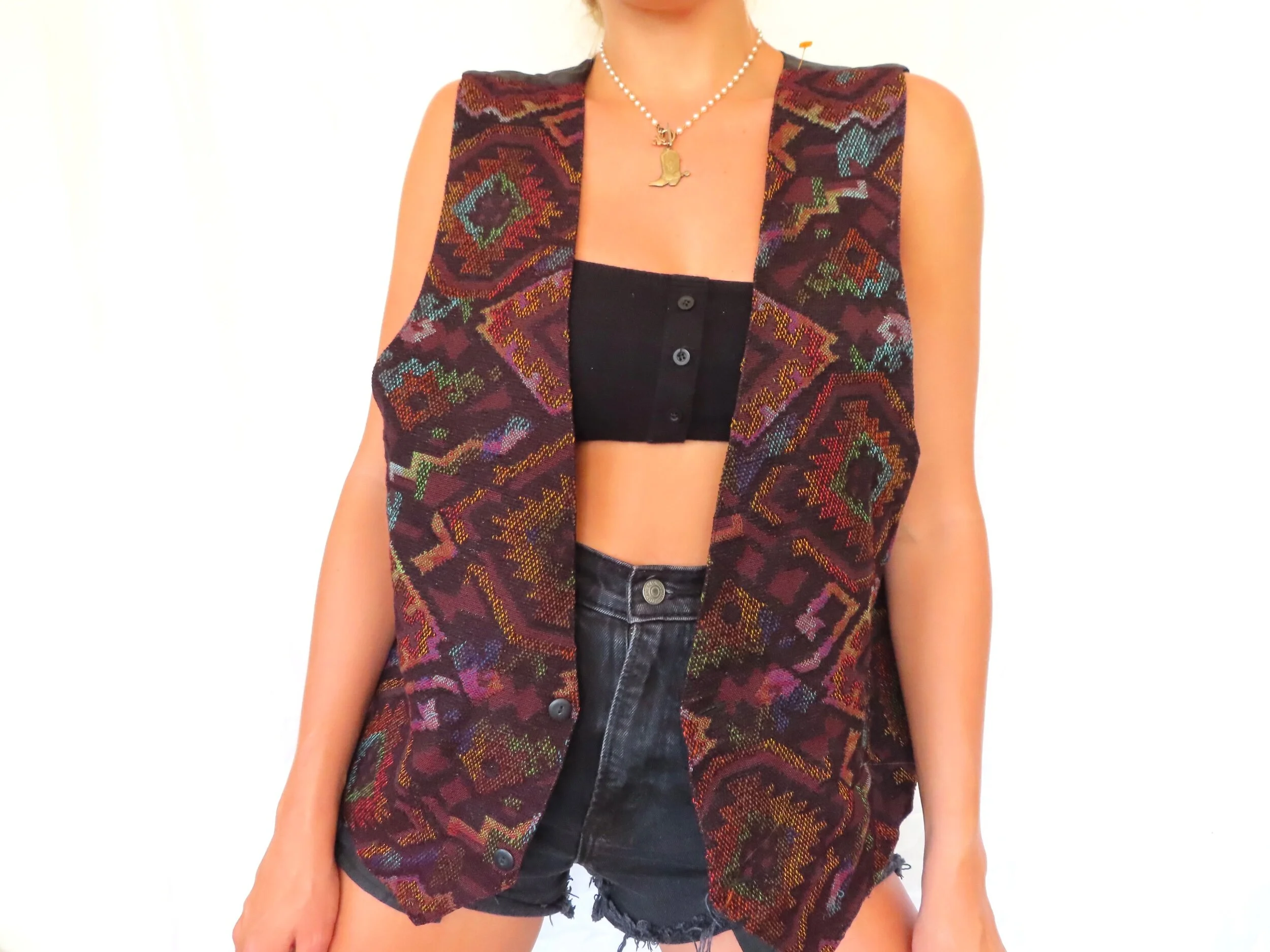 3B40FD0C-2C21-4F5B-8360-CE86DC5A80F9