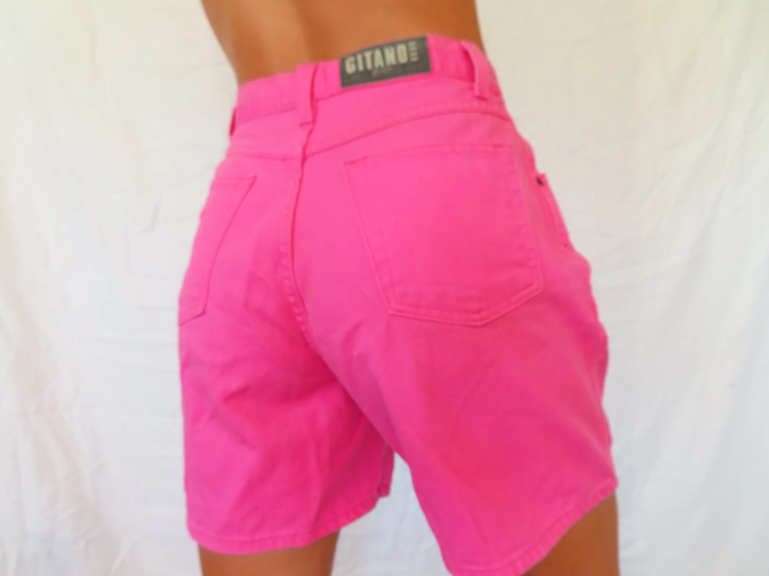 6380C22E-934C-476B-BD74-F5905B164EF8