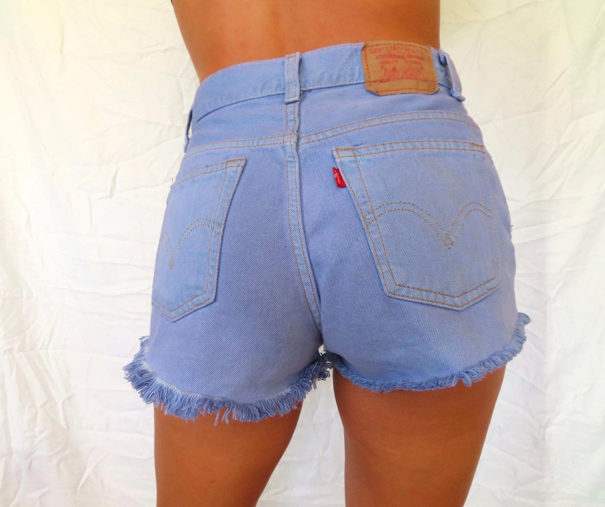 3C68B8D5-E143-4543-B837-E15AEACA2317