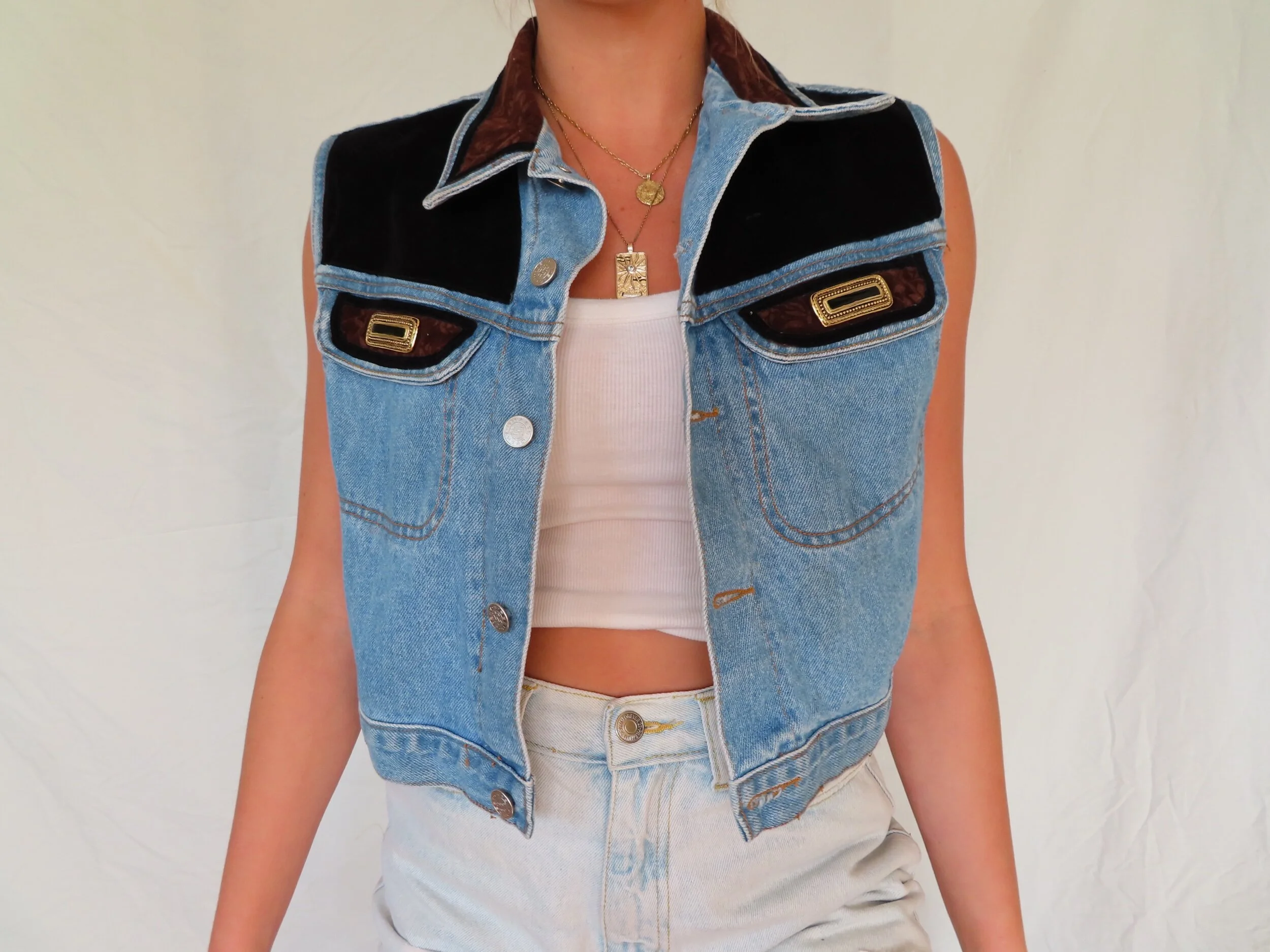 9394D557-1649-4E12-B8DB-A6C5FBB36CDC