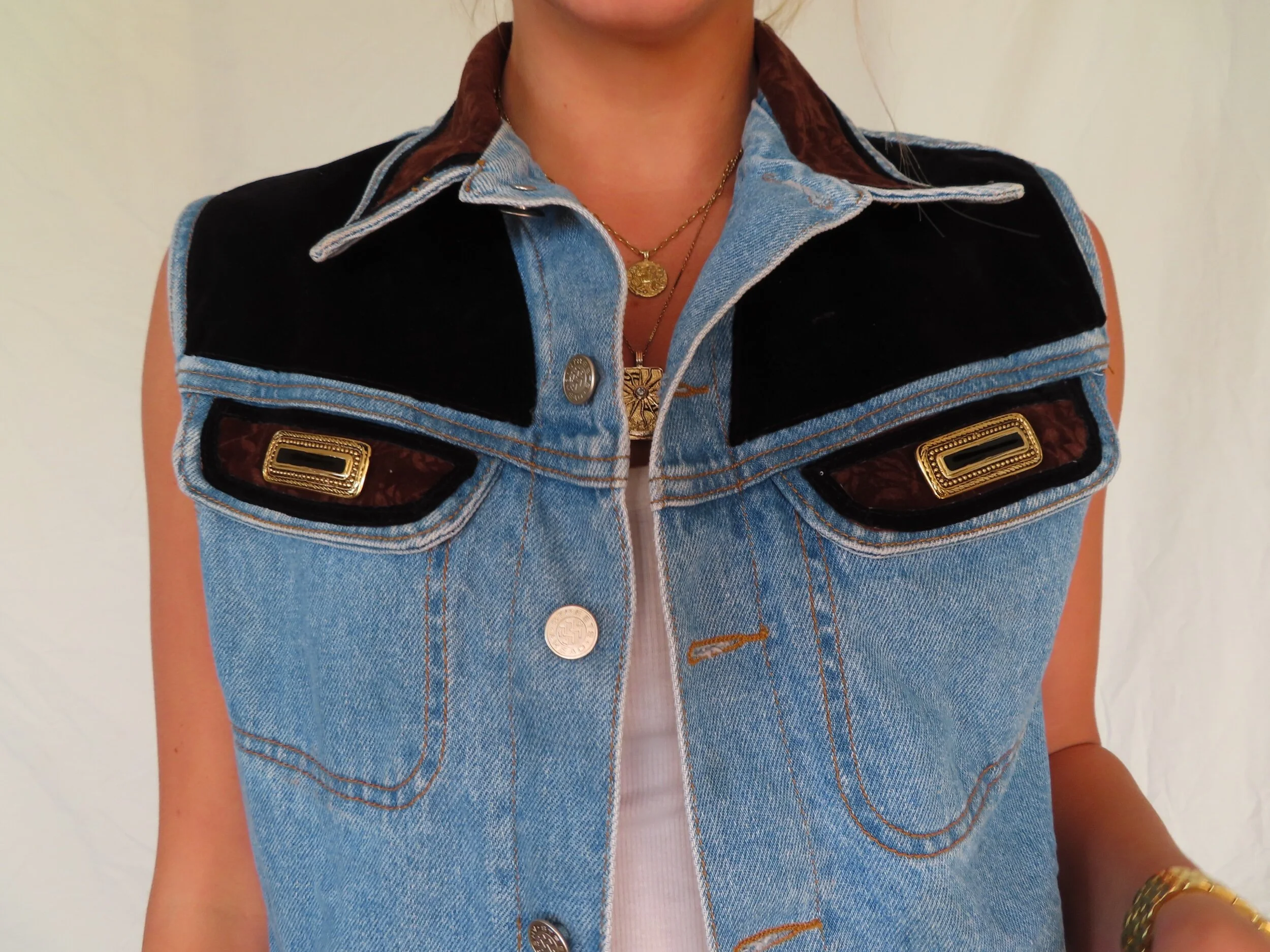 3E1D48D2-4F80-43C3-BC89-147BAB38BBE5