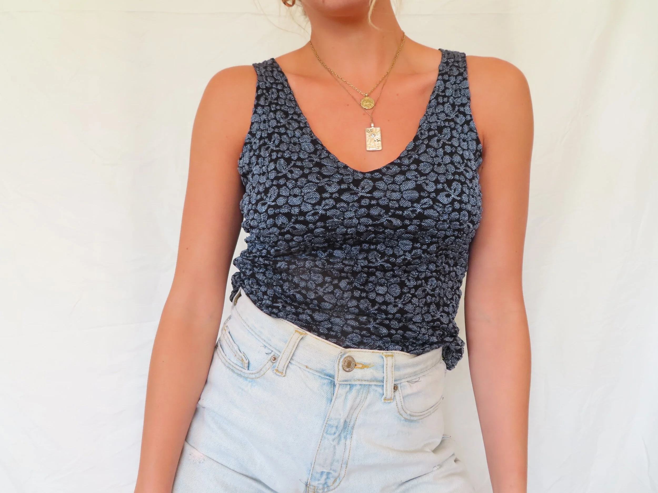 6A12F3FC-9DE3-4328-8787-E3AADBA00E7A