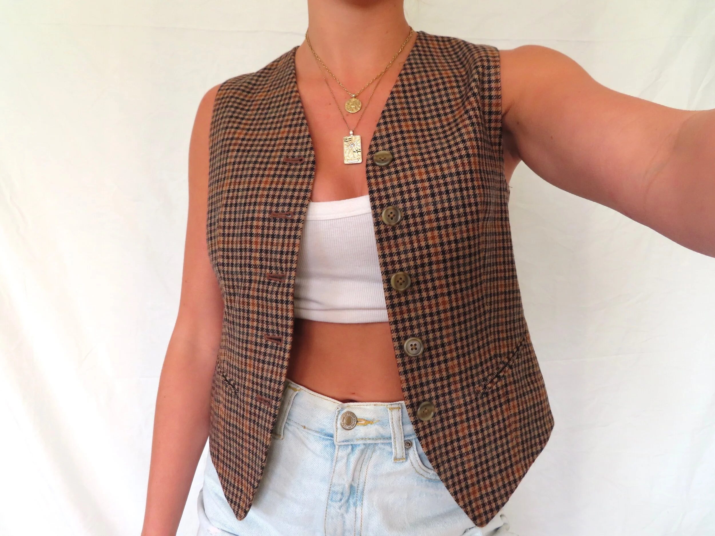 81477E49-B610-4E50-A568-207FD86CB7B1