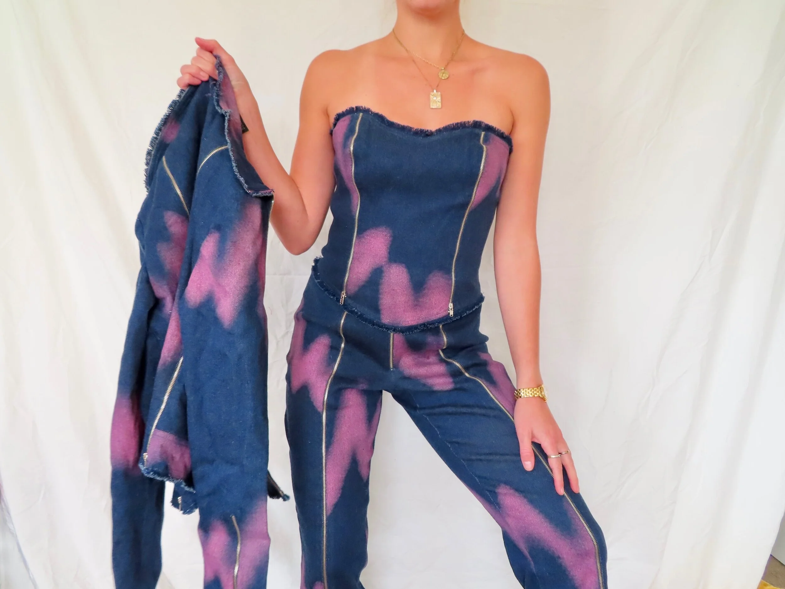 95E15FC6-BAE1-40D8-8A98-A7F8986024A7