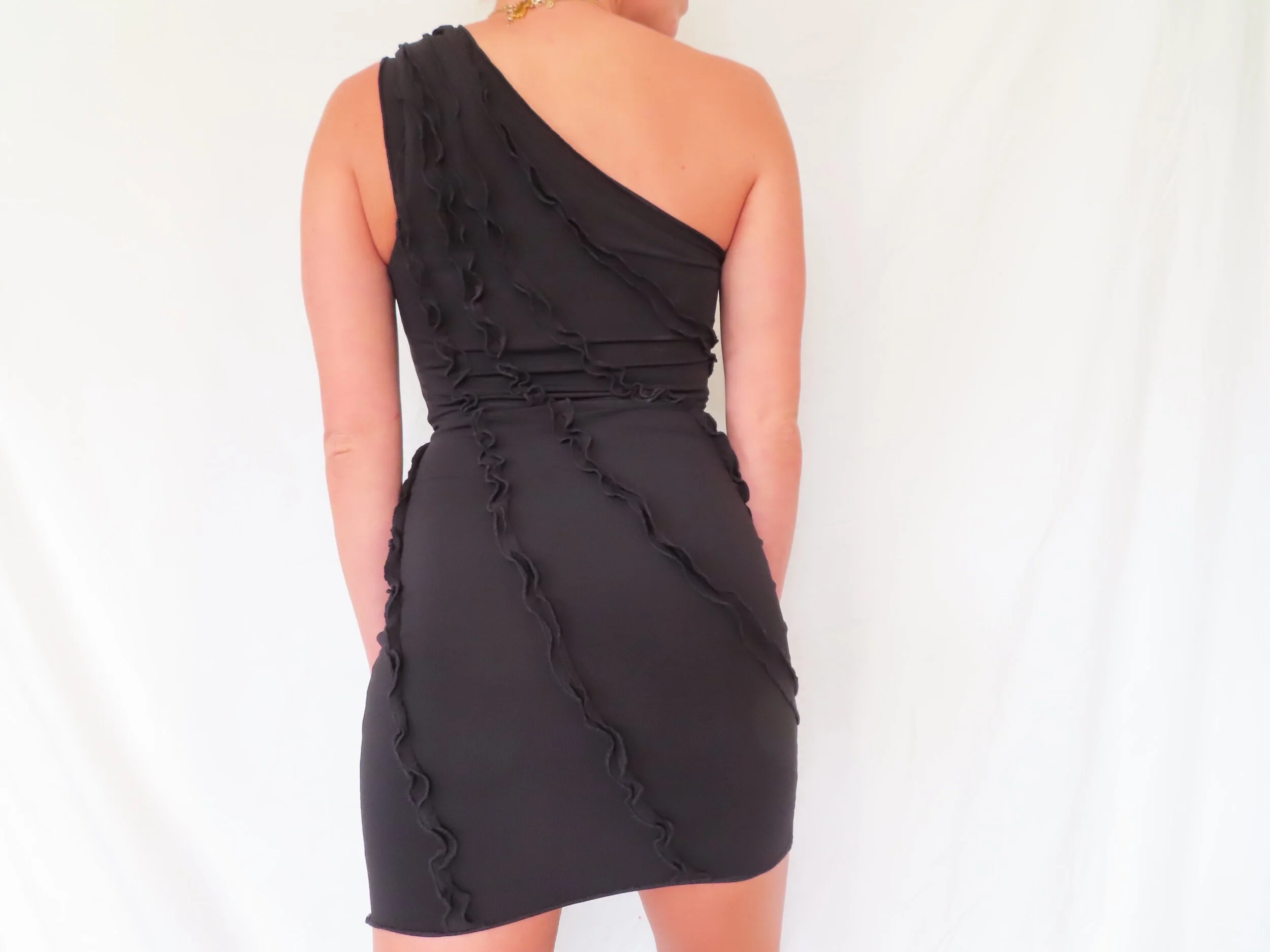 E01CCF43-AEB9-4456-B7DB-52BD5DB2EBE6