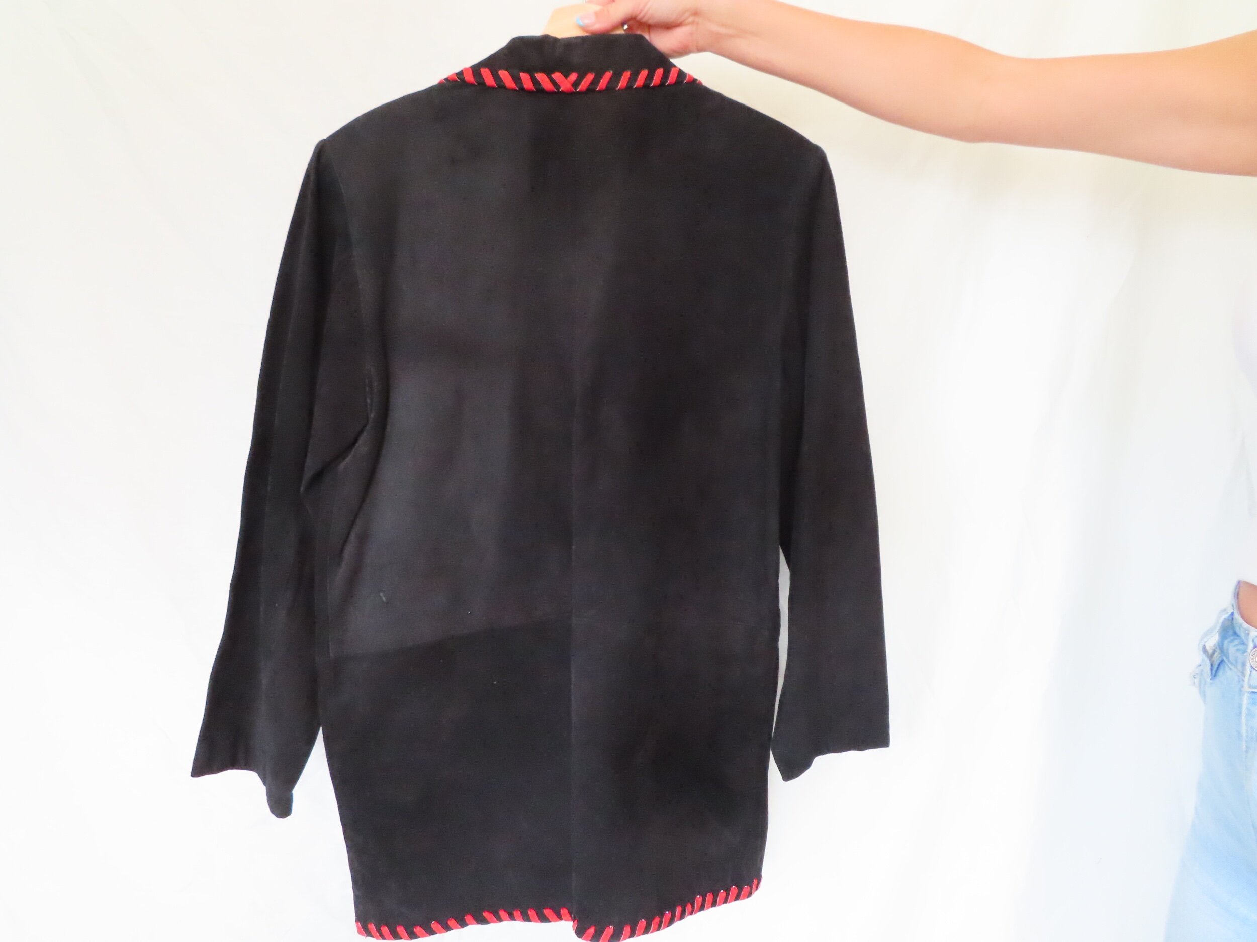 1D1B6558-2BDB-44B4-8D76-A8A9ABC756D9