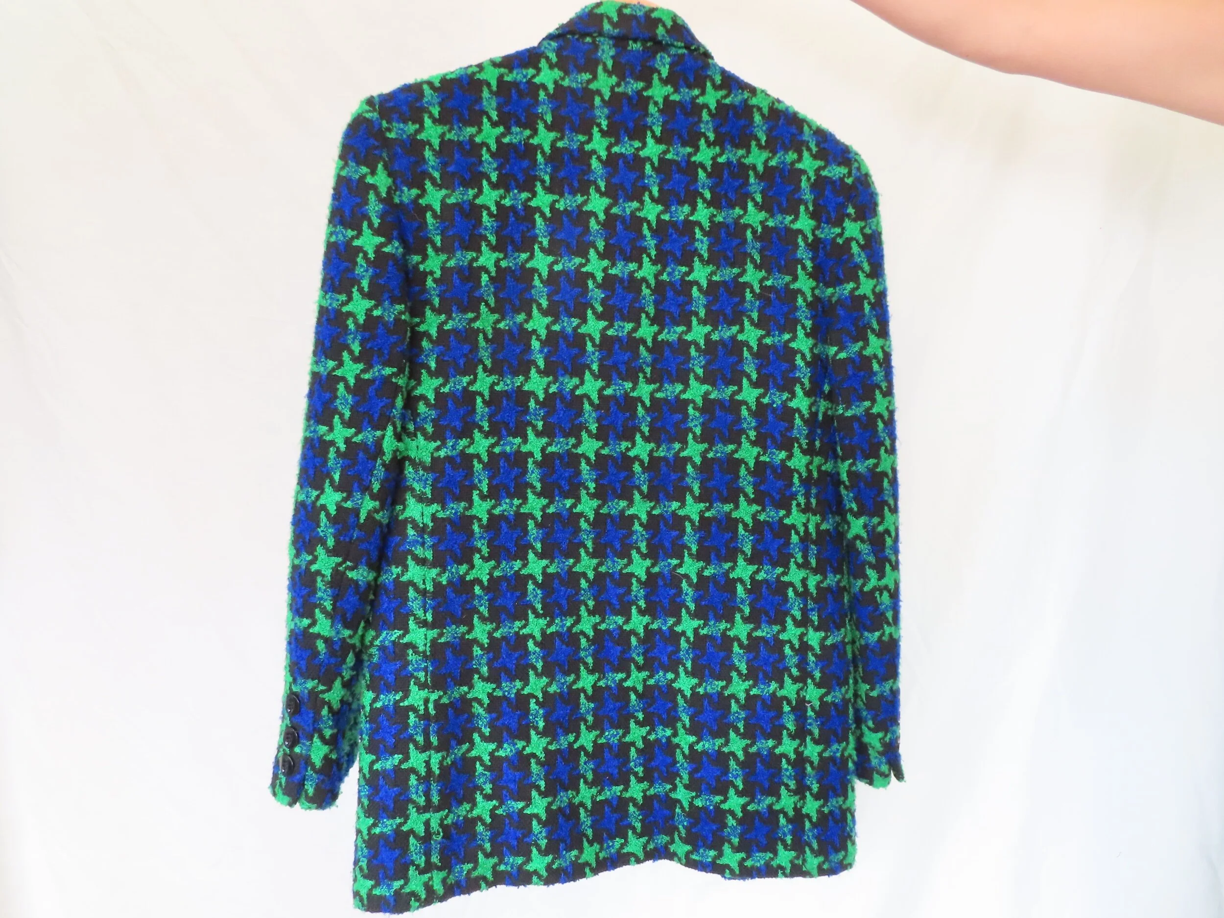 6CC3F9C0-C467-4FA5-BB3D-042C810C8228