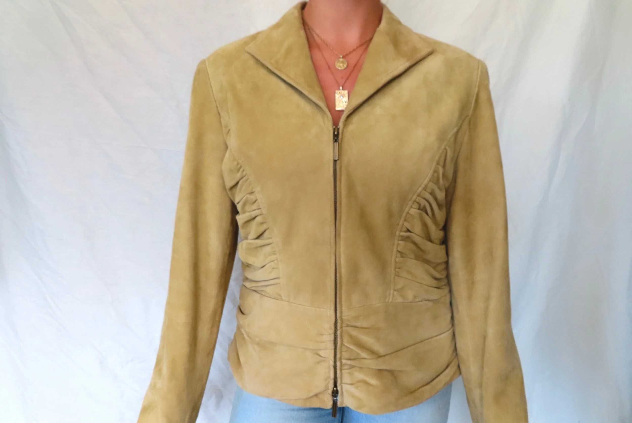 5F543BA6-15A6-4D24-B32E-BA3241FC4304