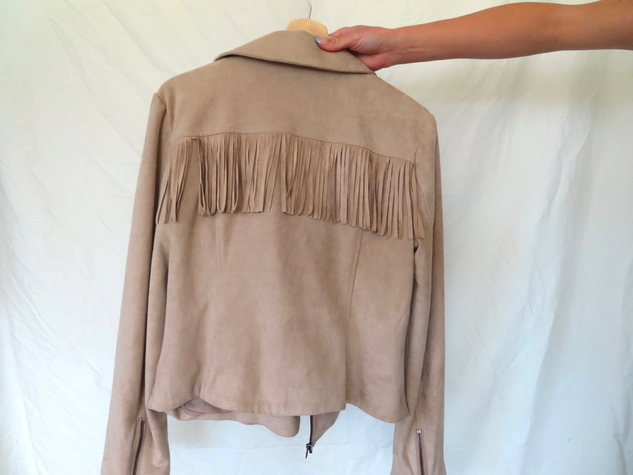 AD348CF2-AE5E-4CF4-AE49-2F6CE3C38212