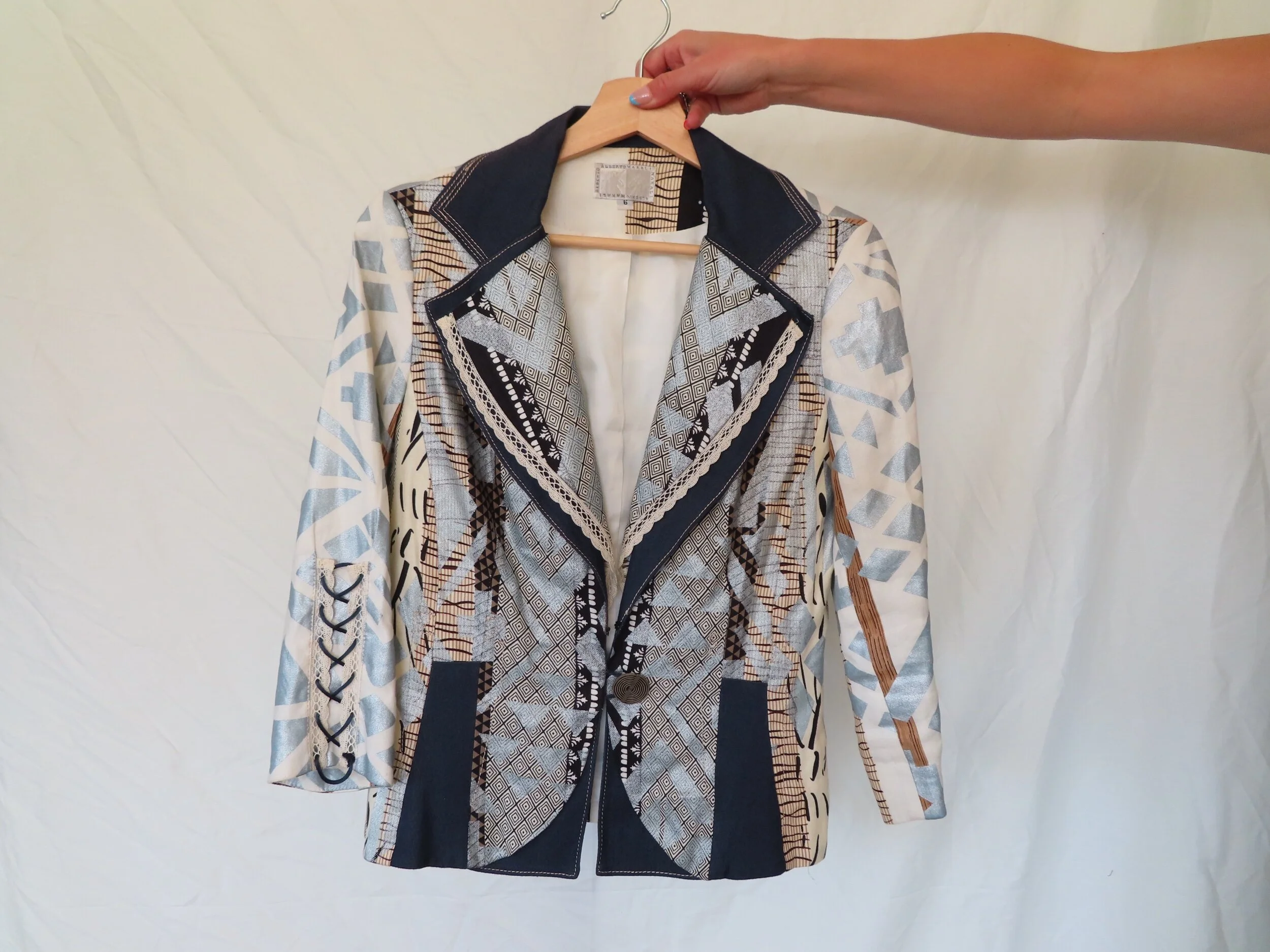 EE1F92EA-C7A9-463A-8C9B-958B04B59A67