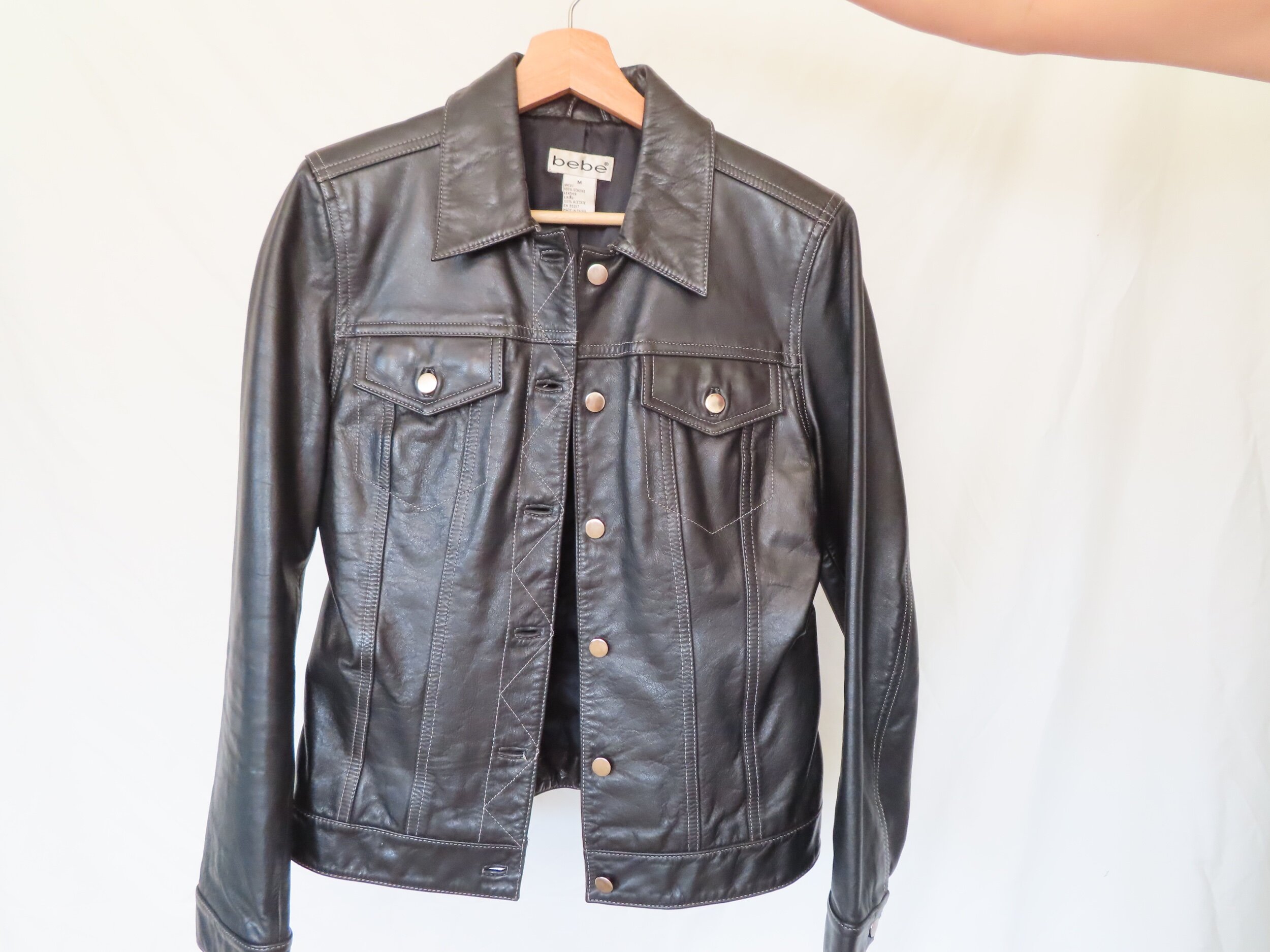 E4EA5B9A-863D-40EA-9729-8977FEF0E8FD