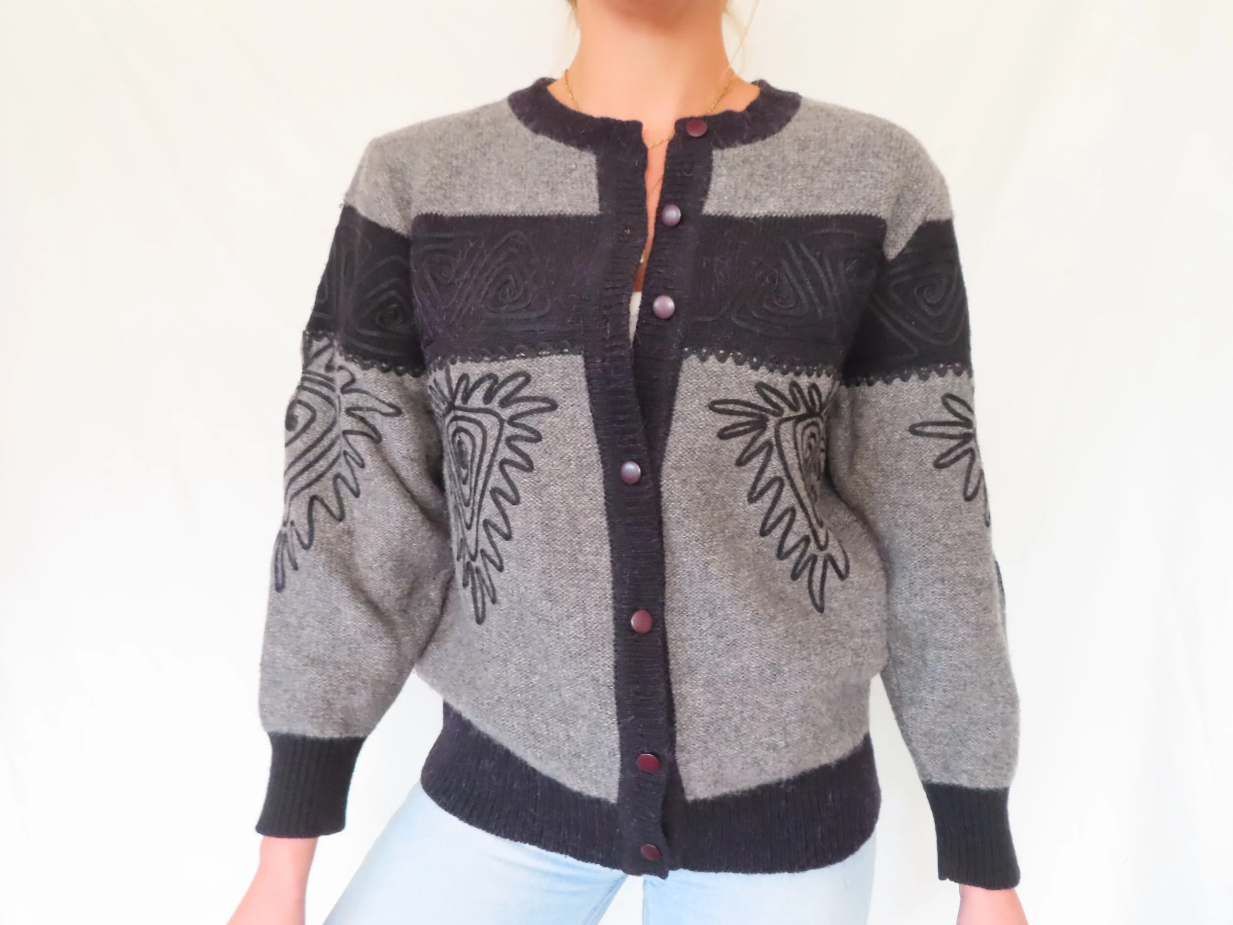 B5E0BEA5-454A-441A-80DE-C5C2596EF4B4