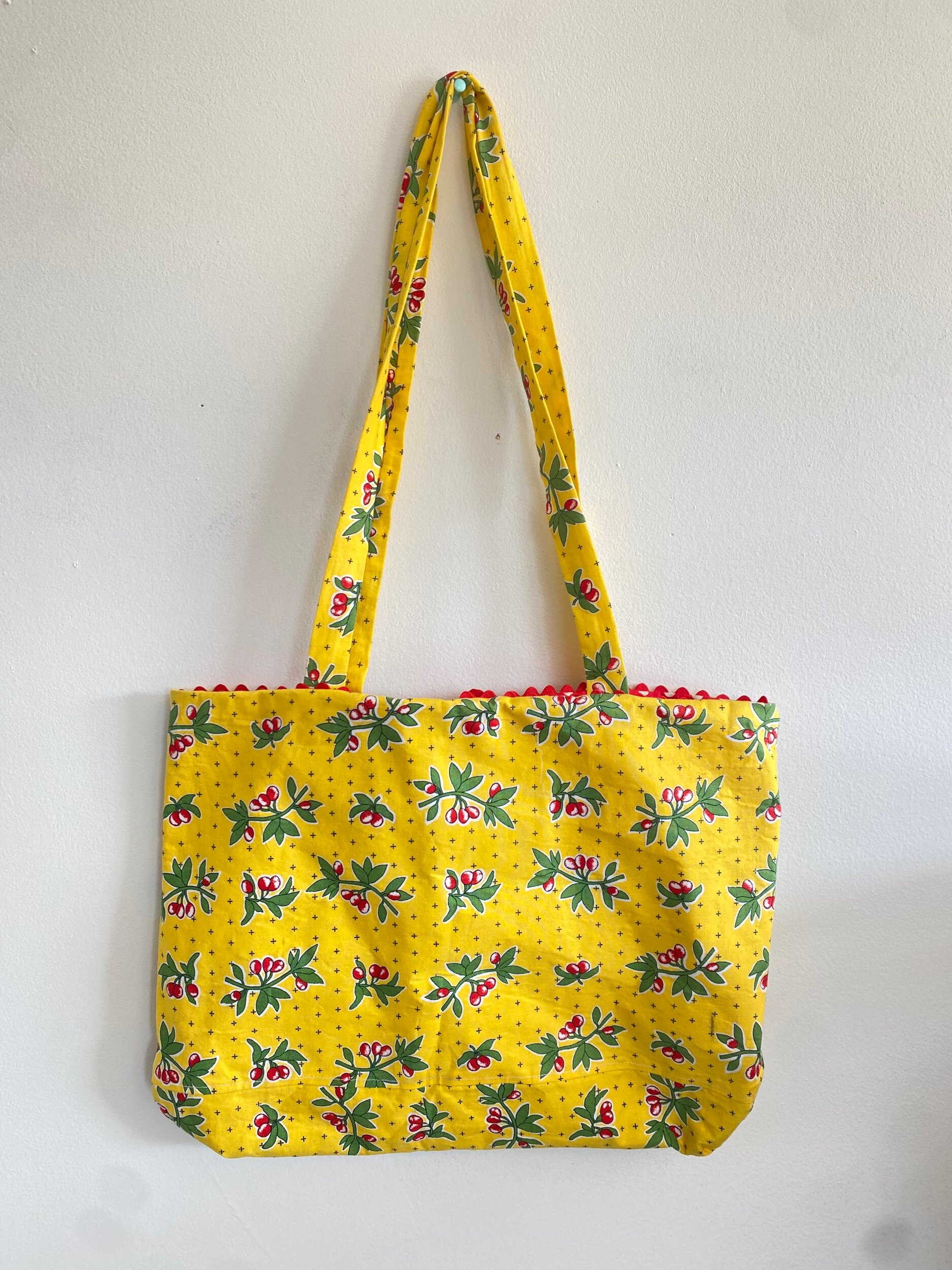 2CAB97F6-C13A-49F7-BE96-E546928DE072