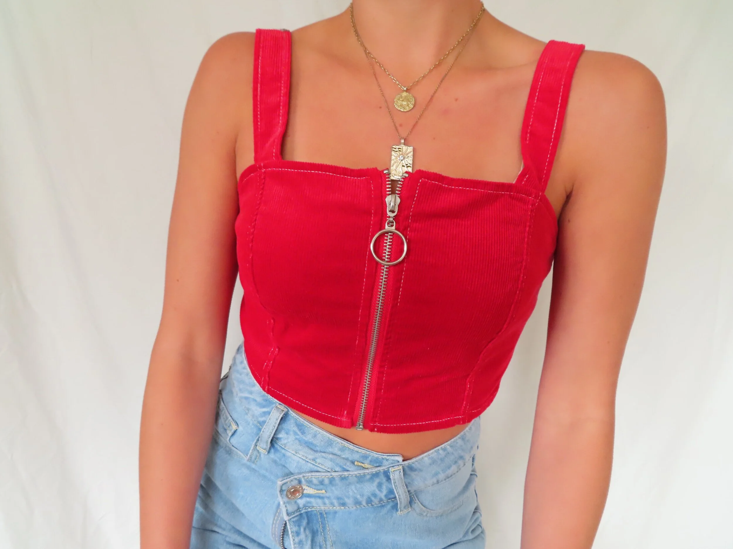 E8C33294-060F-405E-9377-8B39E0420242