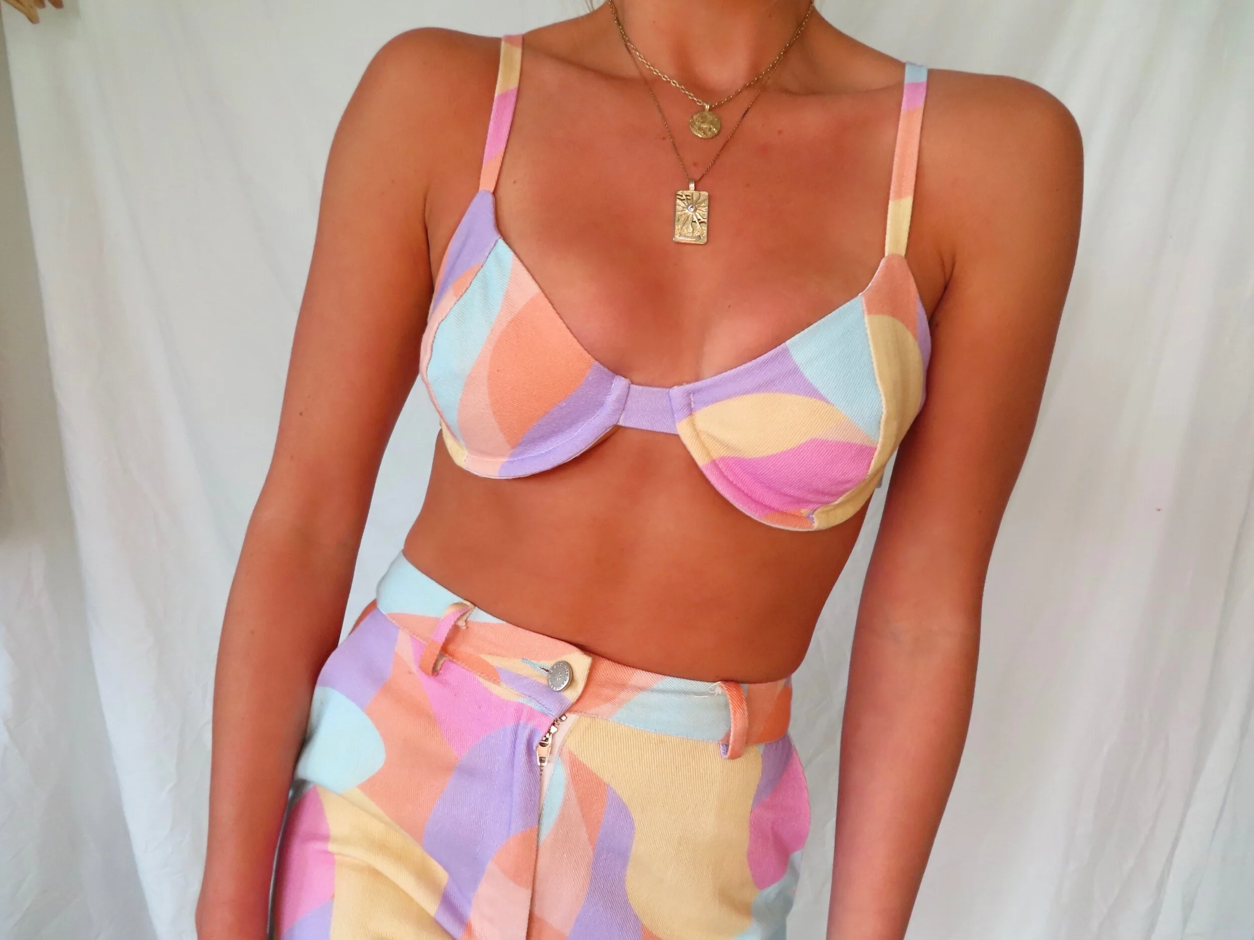 0F2FF63D-796A-4C6E-9CC4-93C6061DE827