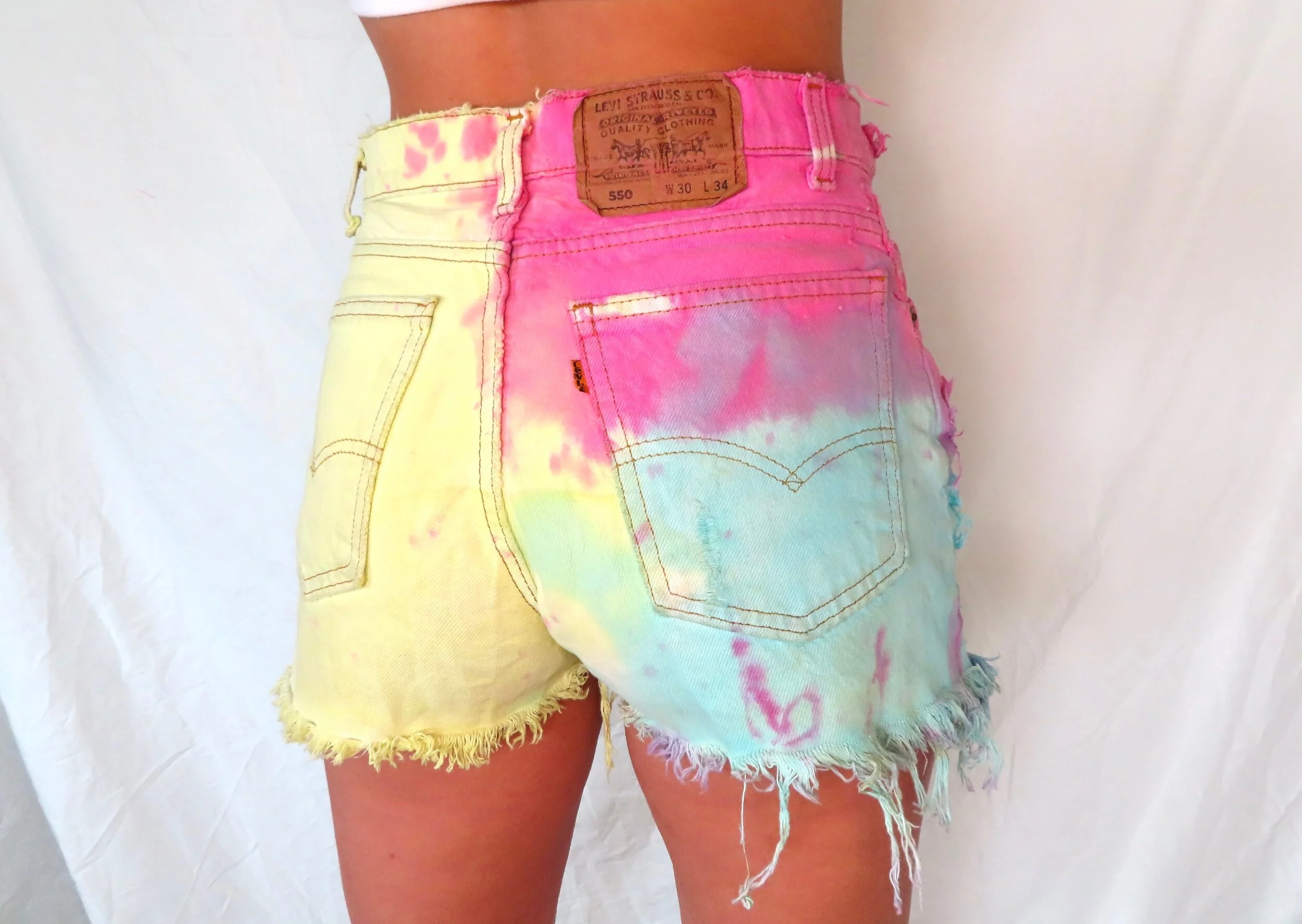 E3DA9B0D-A3DE-473F-BE18-686FE54DF969