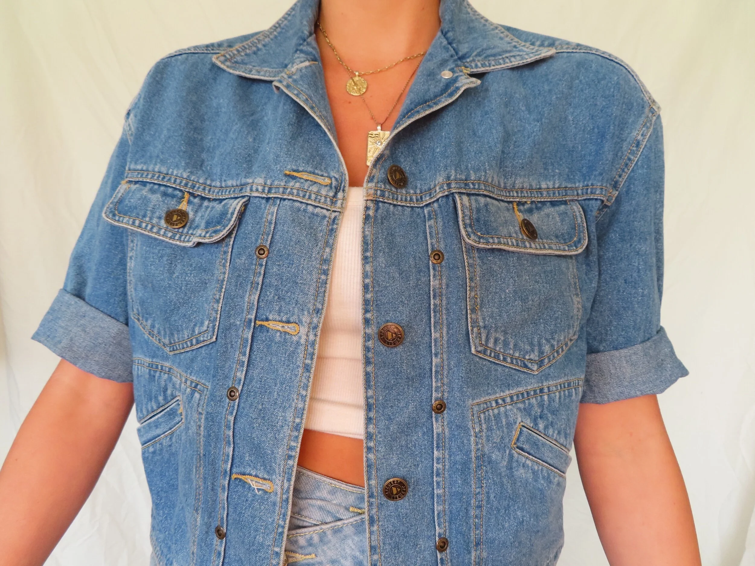 8EEE2D8C-8A6C-4394-BEE5-AF19F7AC8EB7