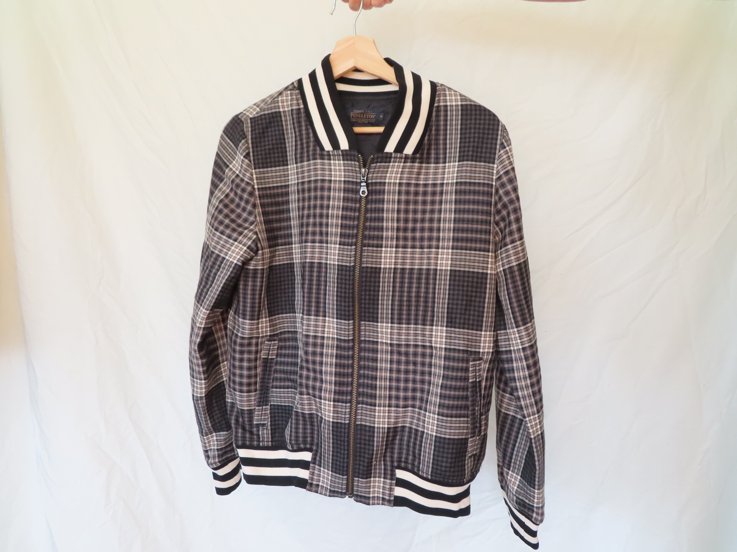 7C44C33D-BFD7-4EE0-BD3B-411048E43C96