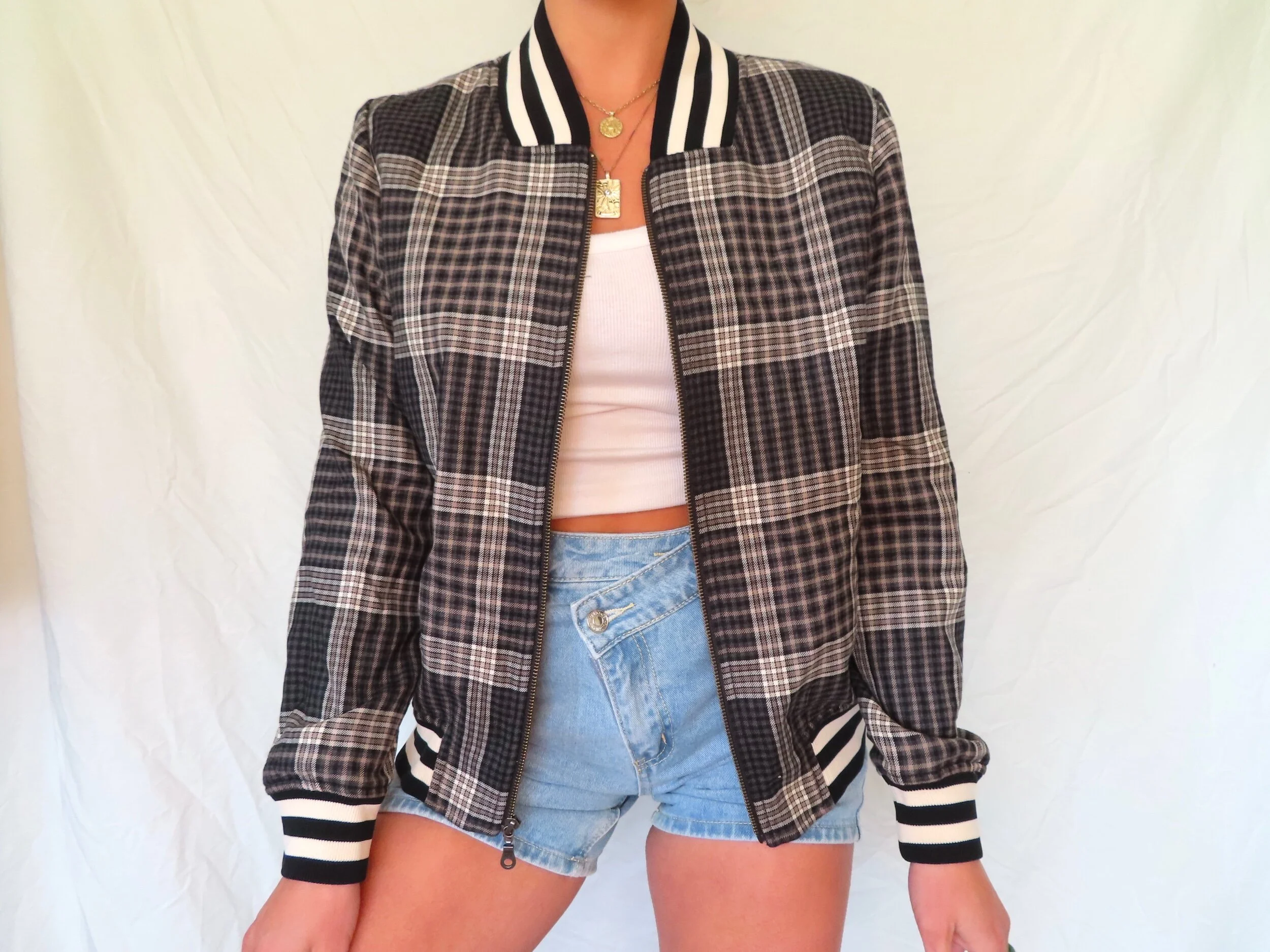 C6F770A3-4562-424D-94C0-ACBA2CA359DB