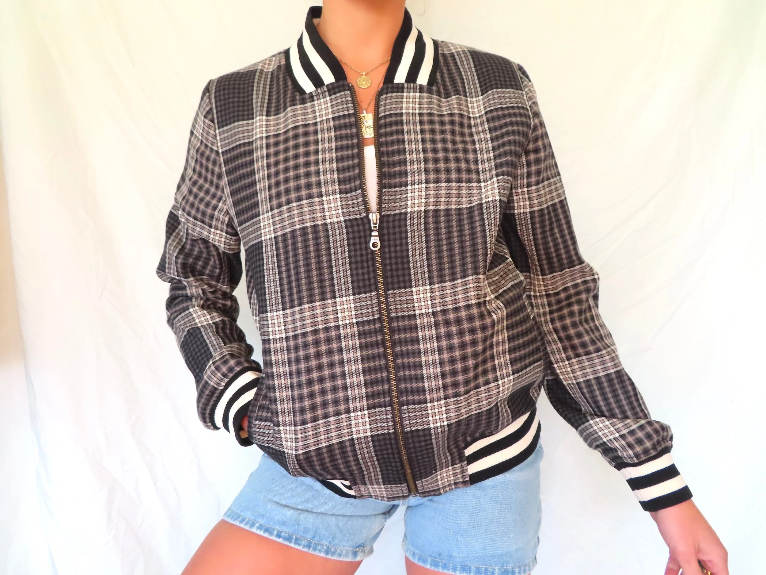 47C16FFF-C9B5-4FC2-925E-8F8D208CFE8C